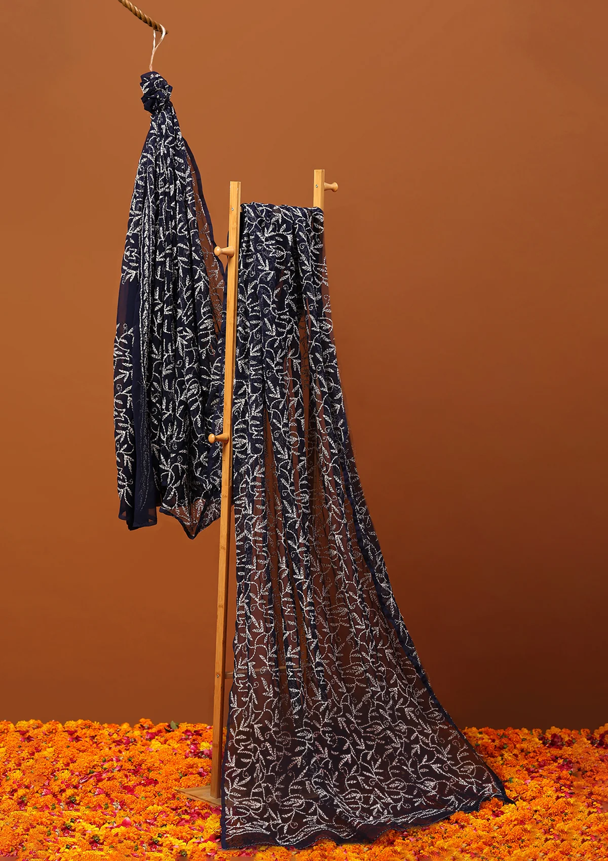 HOC Georgette Handwork Chikankari Tepchi Jaal Work Solid Women's Saree - Navy Blue - Healthber