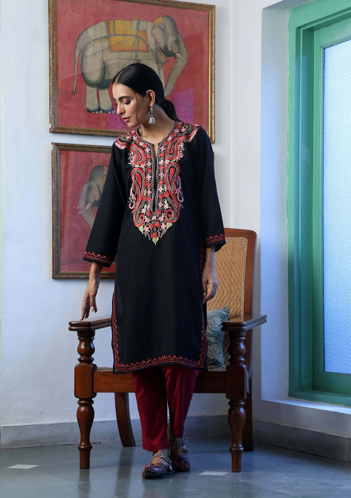 HOC Aari Embroidered Cotton Solid Women's Long Kurta - Black - Healthber