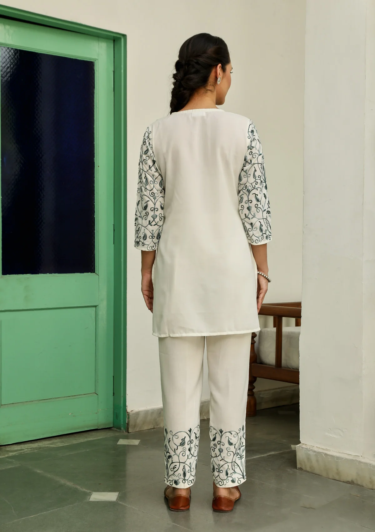 HOC Aari Embroidered Cotton Solid Women's 2 PC Co-ord Set - Off White - Healthber