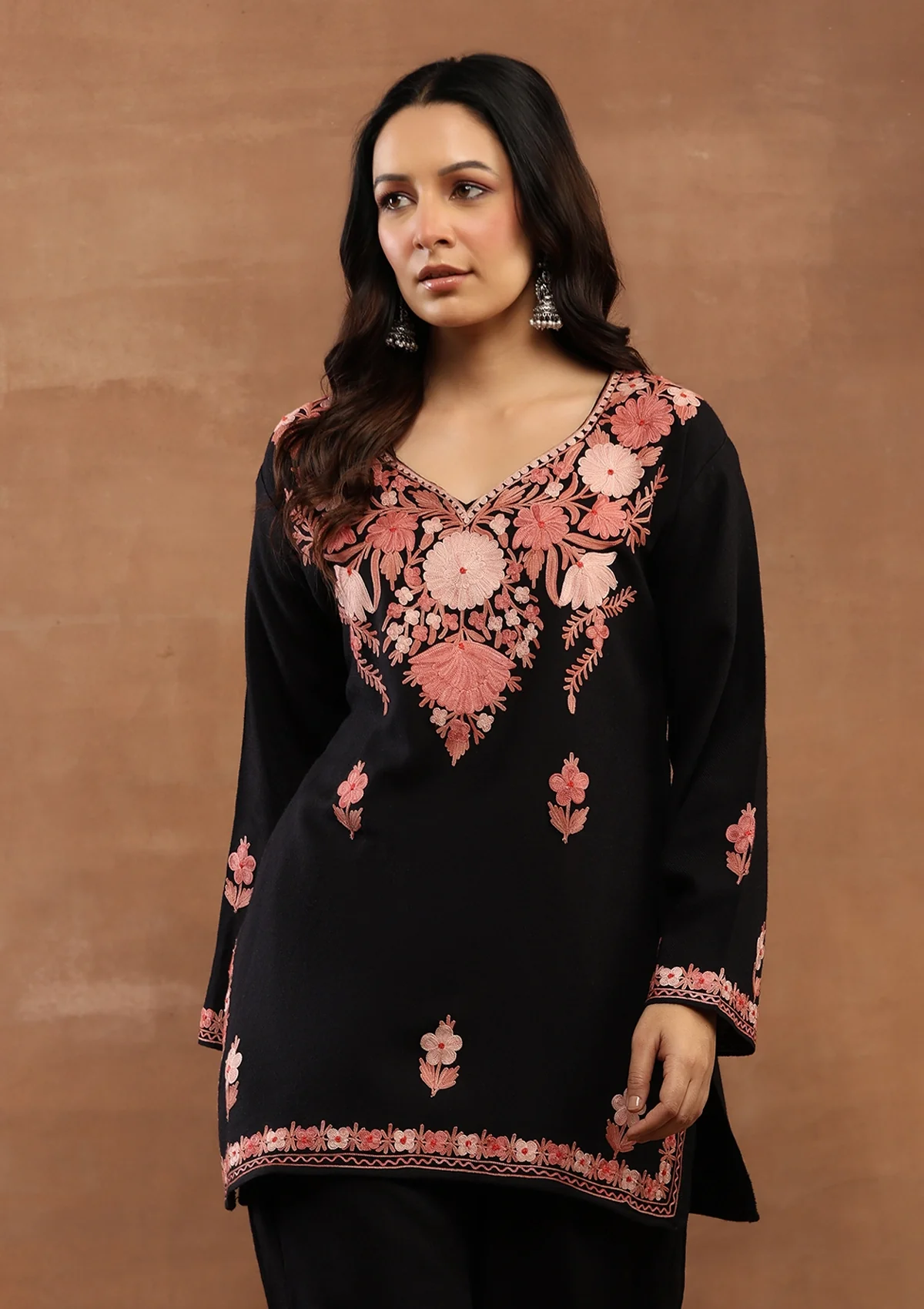 HOC Kasmira Aari Woollen Short Kurta - Healthber