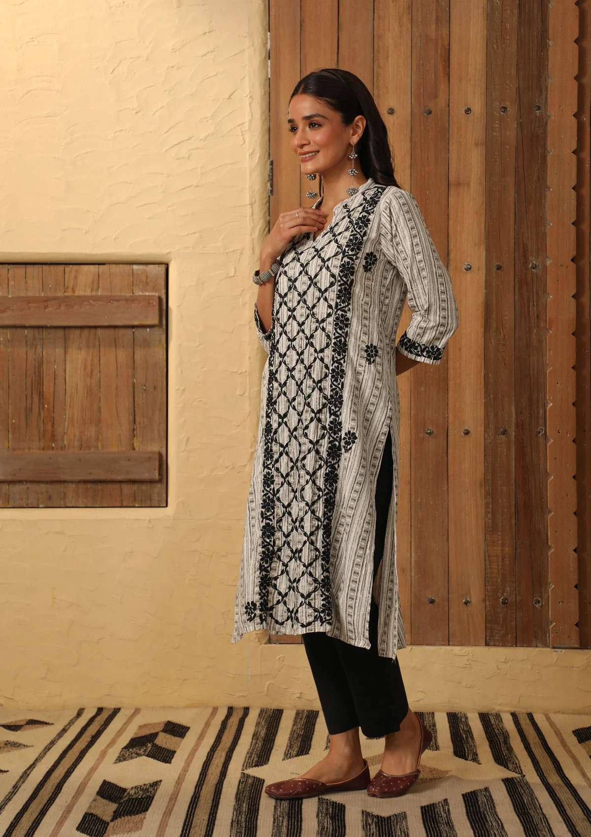 HOC Cotton Chikankari Printed Women's Long Kurta - Black - Healthber