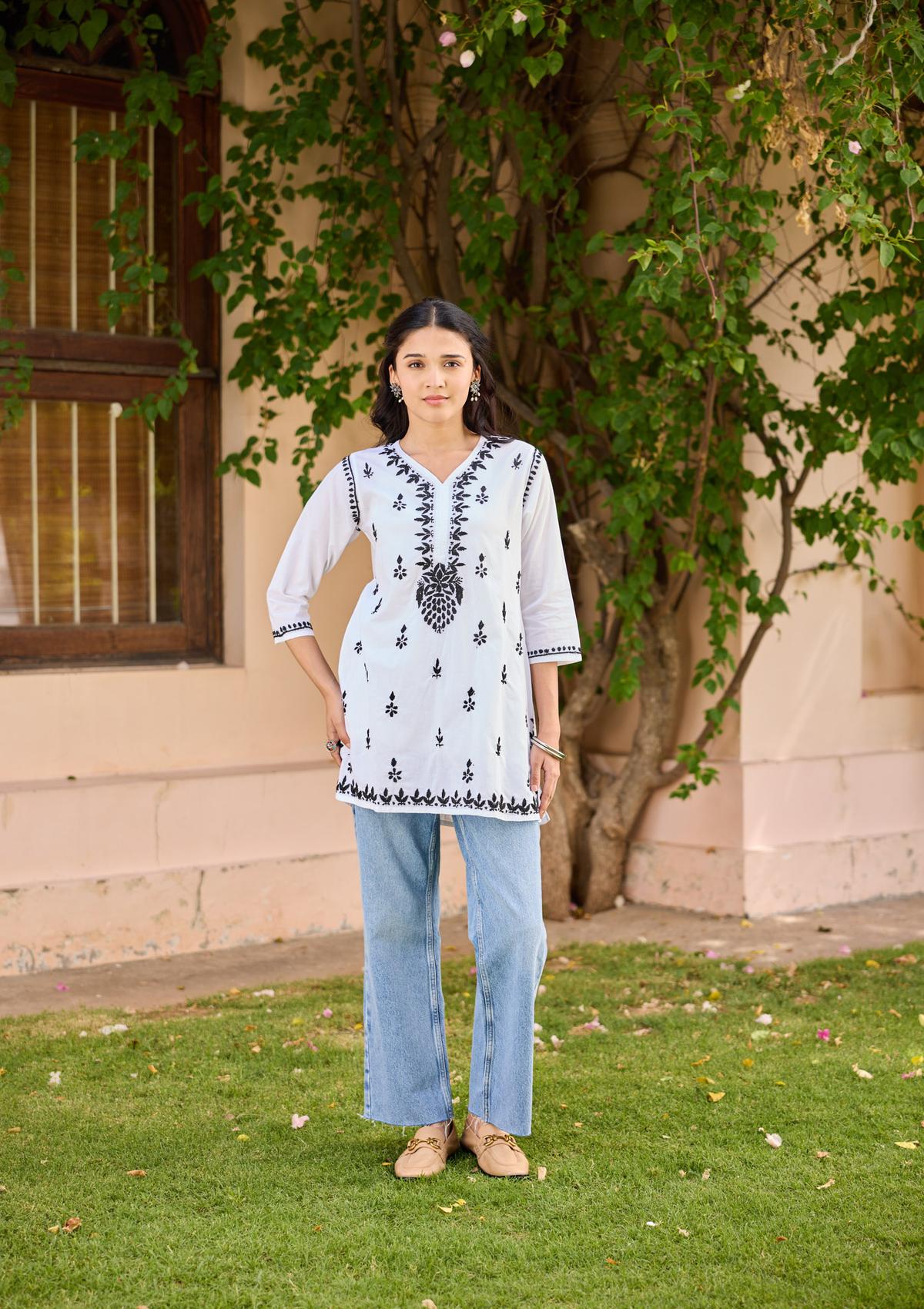 Cotton Chikankari Solid Women's Short Kurta - White - Healthber