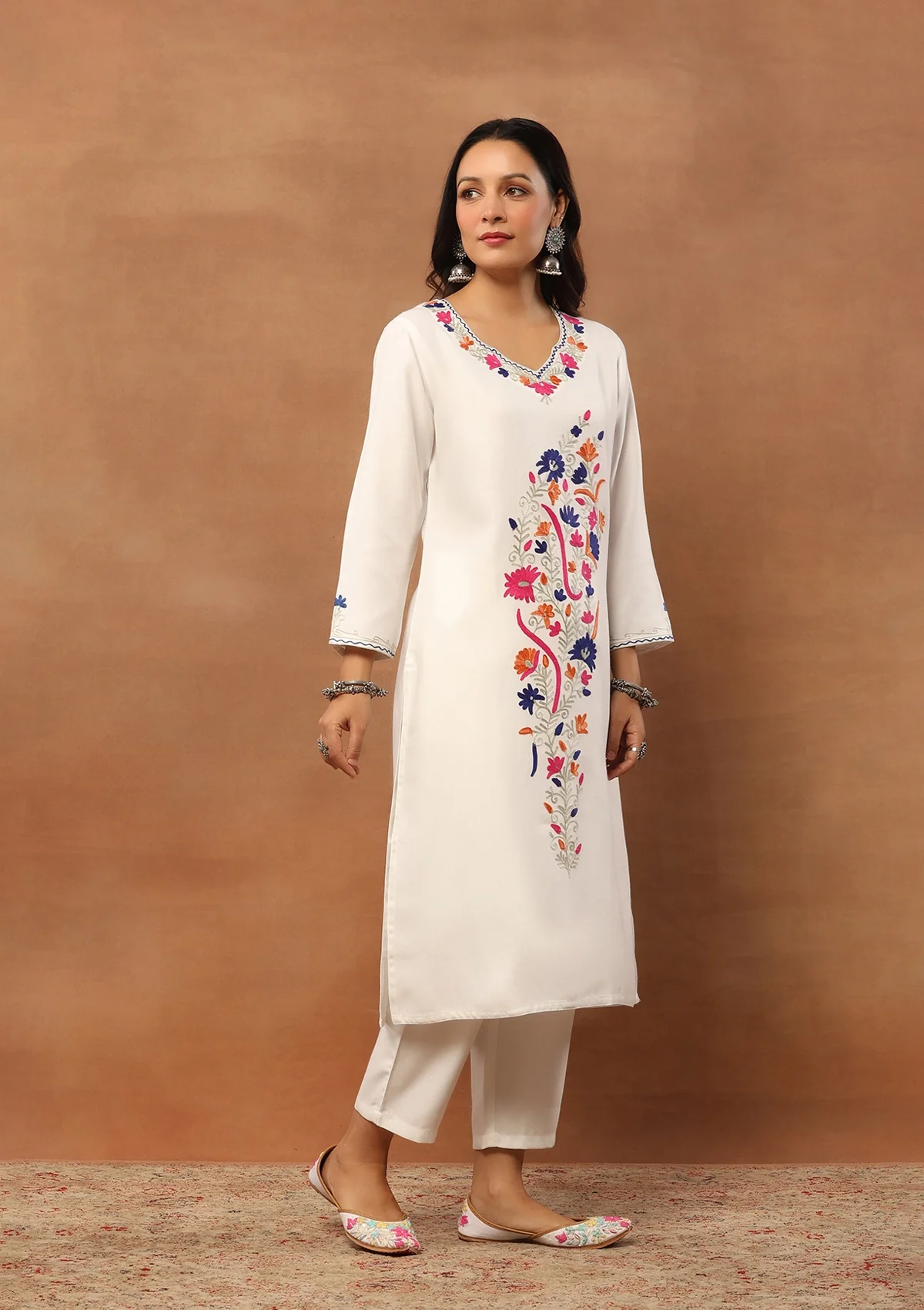 HOC Woollen Aari Embroidered Solid Women's 2 PC Long Kurta Set - White - Healthber
