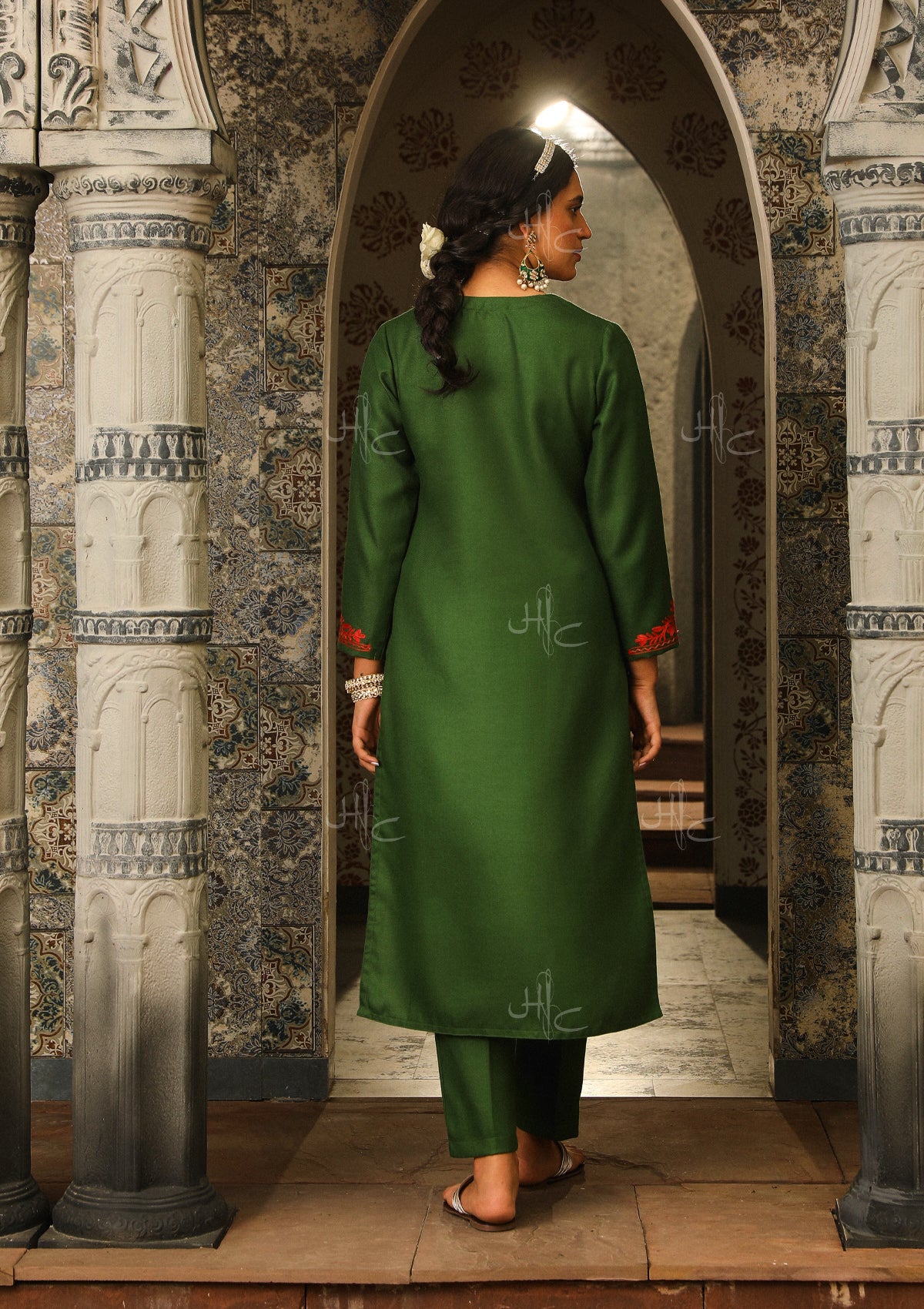 HOC Aari Woollen Straight Kurta Set- Green - Healthber