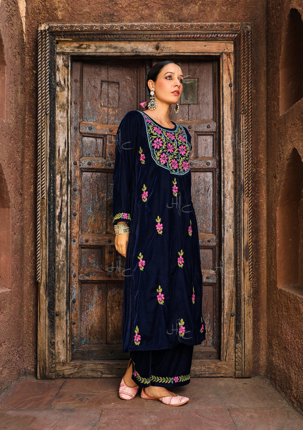 HOC Rumi Chikankari Velvet Straight Kurta Set - Healthber