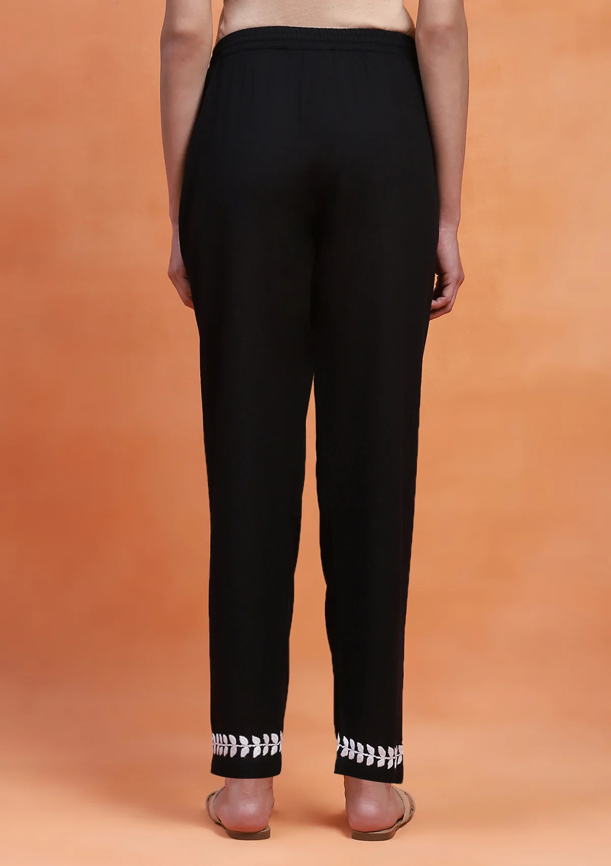 HOC Rubaab Chikankari Rayon Straight Kurta Set - Black - Healthber