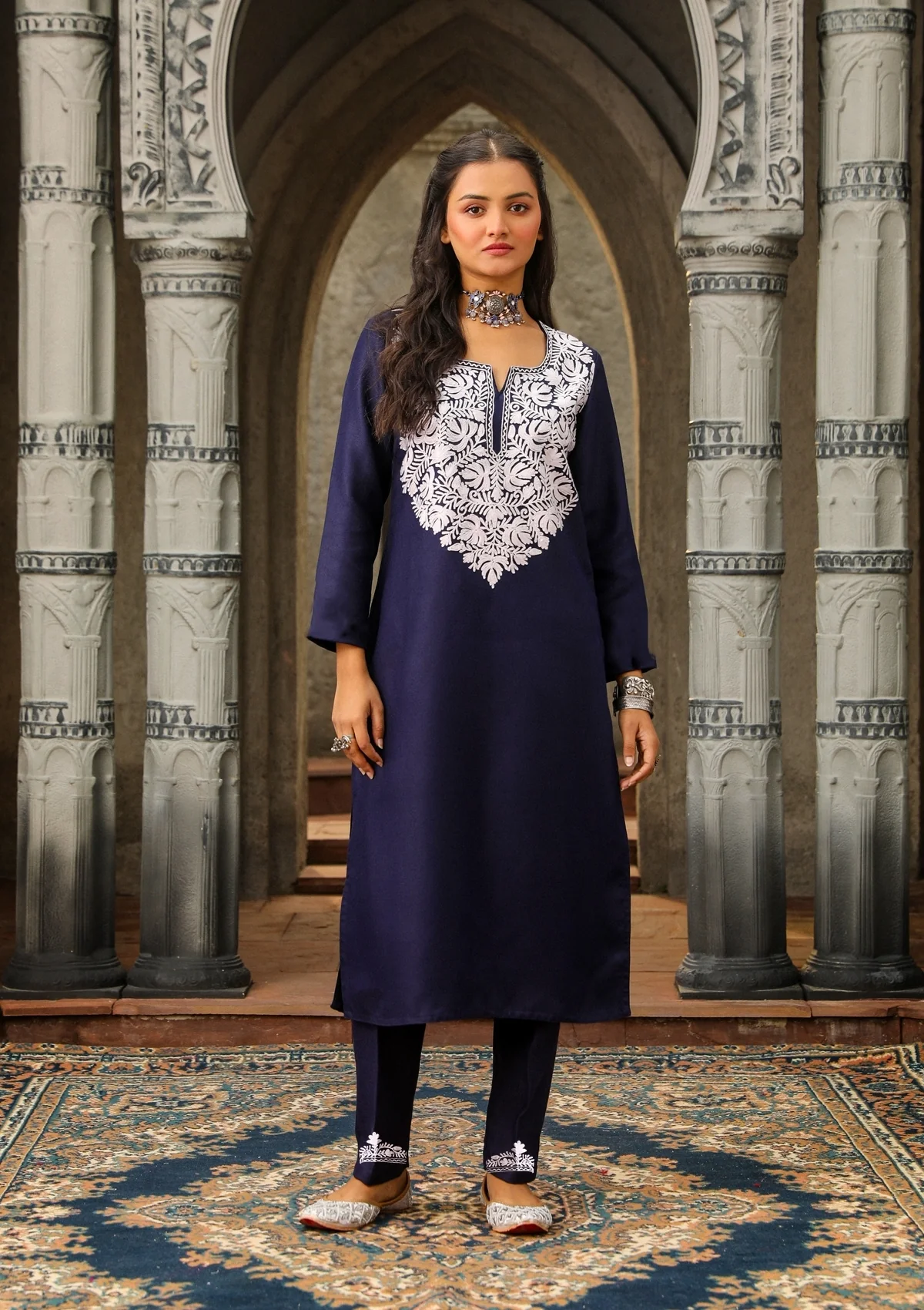 HOC Aari Woollen Straight Kurta Set - Healthber