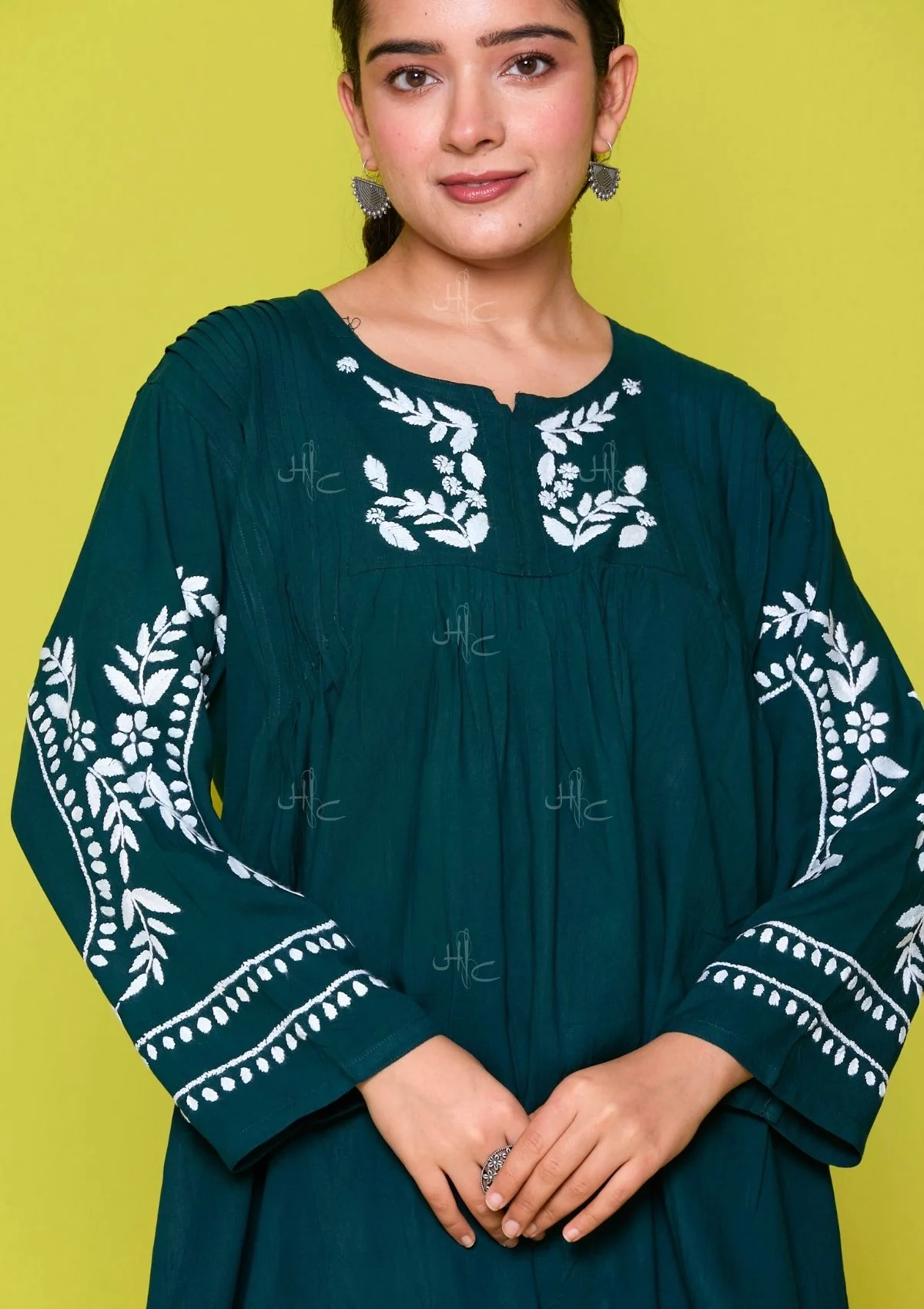 Rayon Chikankari Solid Women's Short Kurta - Green - Healthber