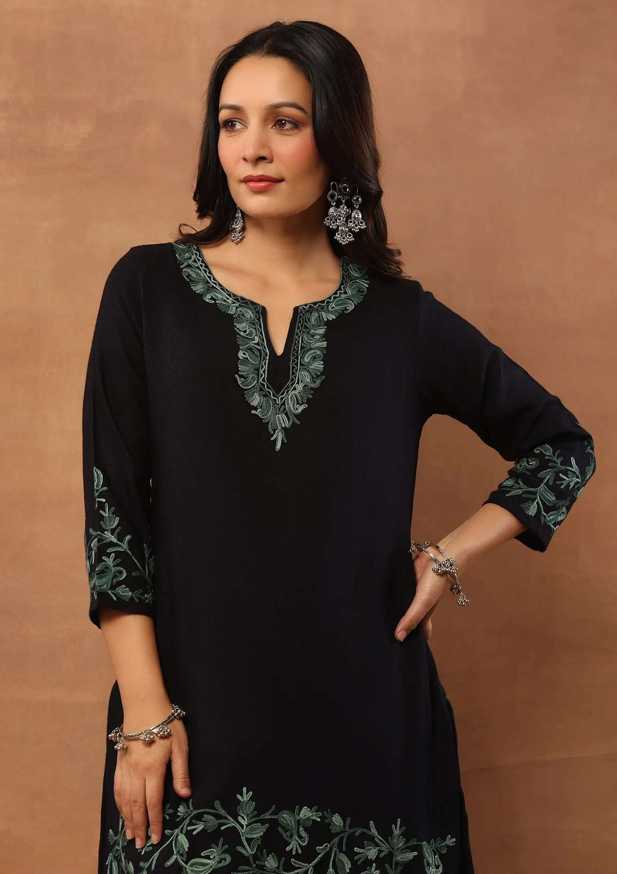 HOC Aari Embroidered Woollen Solid Women's Long Kurta - Black - Healthber