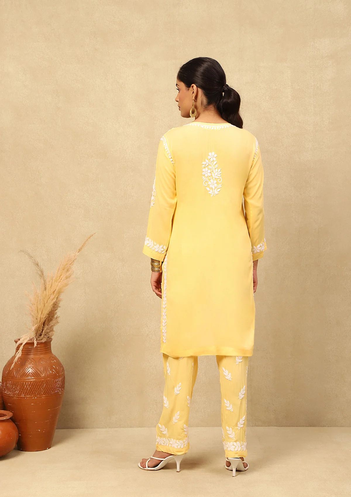 HOC Bushra Chikankari Modal Straight Kurta Set - Healthber