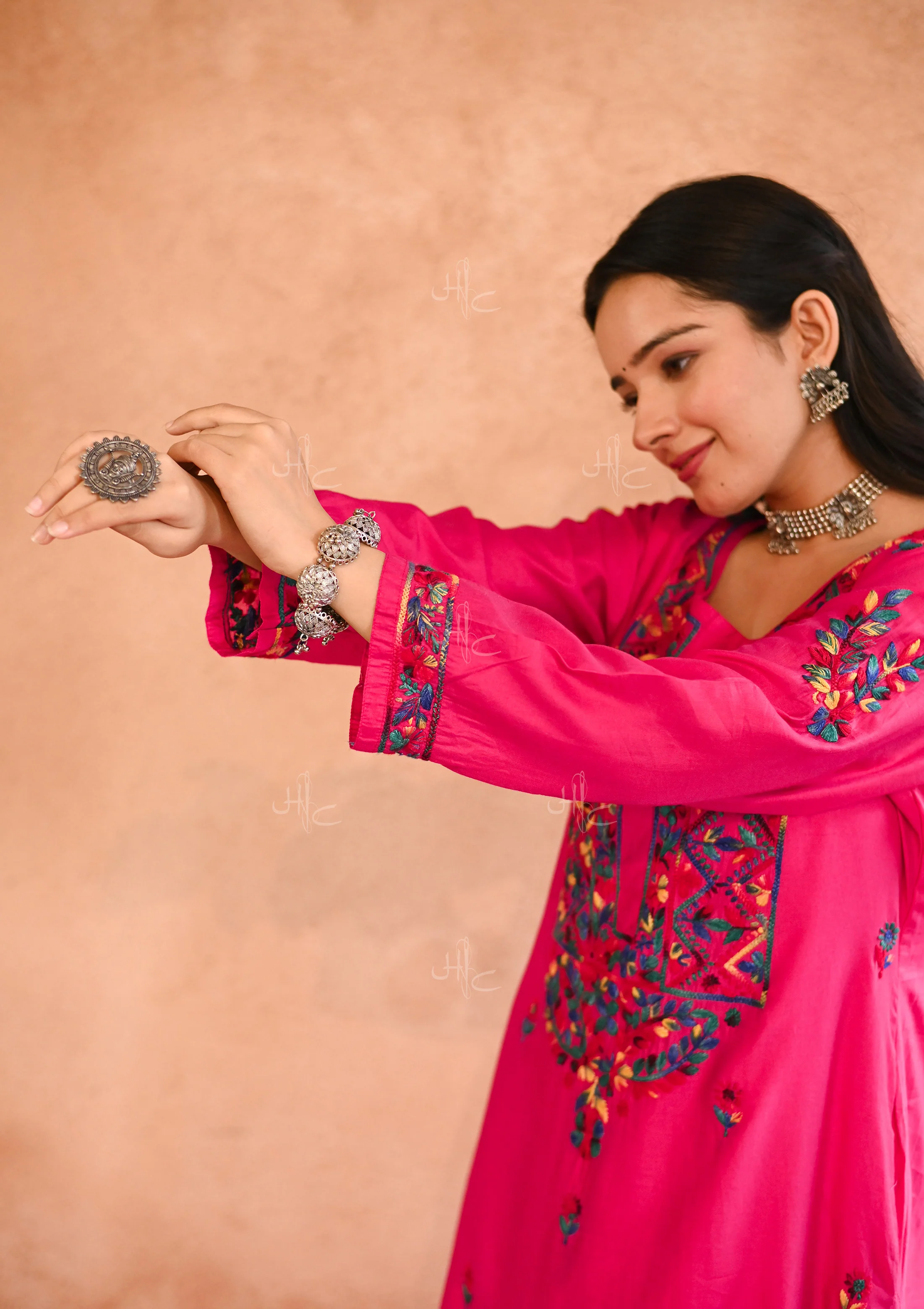 HOC Aafna Chikankari Chanderi Straight Kurta Set with Inner - Healthber