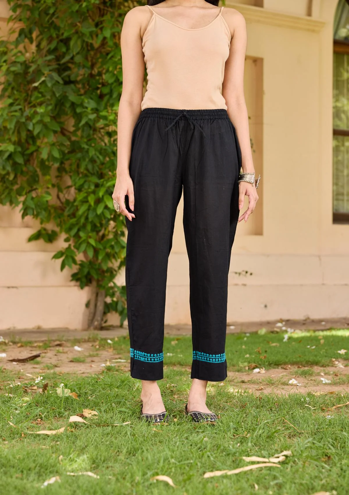 HOC Cotton Chikankari Solid Women's 2PC Long Kurta Set  - Black - Healthber