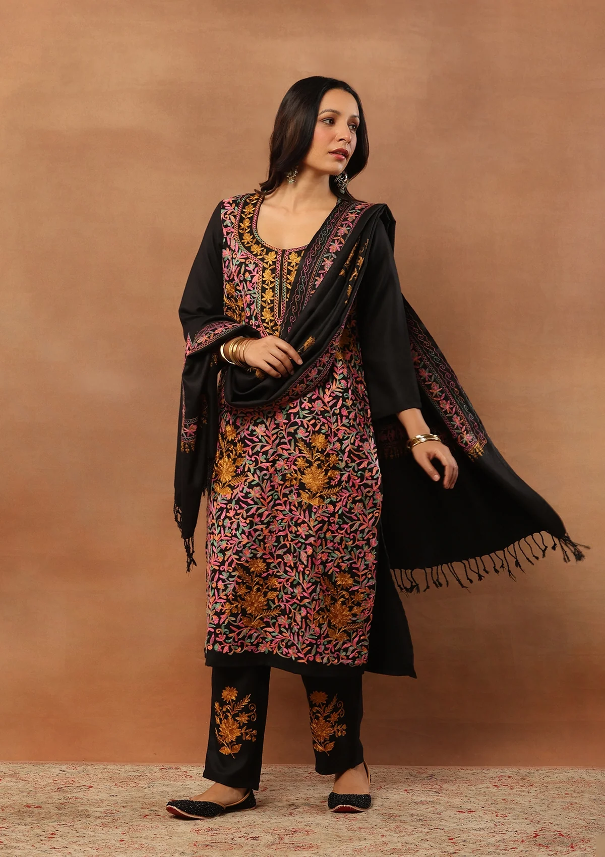 HOC Aari Woollen Straight Kurta Set with Dupatta-Black - Healthber