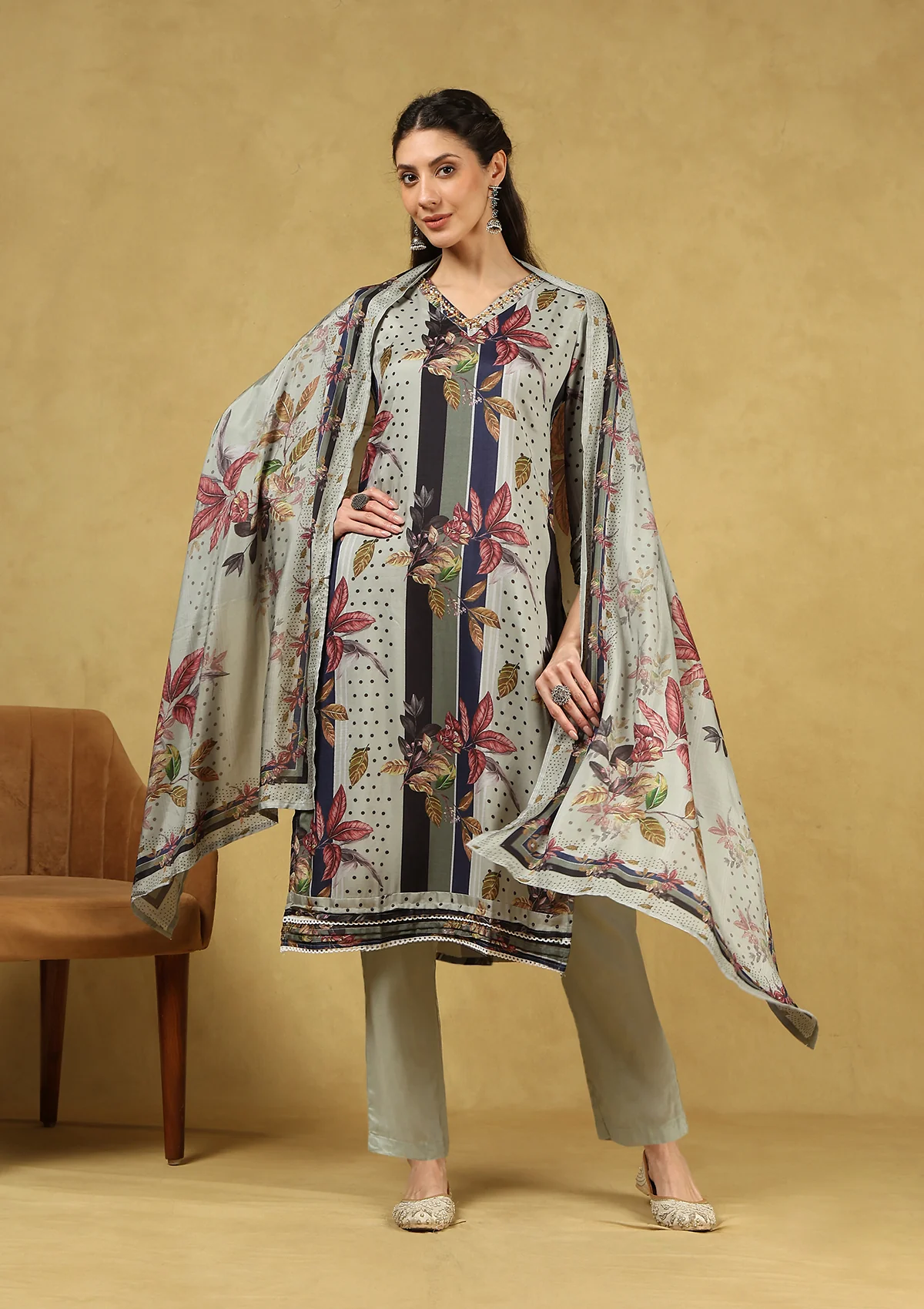 HOC Hand Embellished Muslin Printed Women's 3 PC Long Kurta Set with Dupatta - Grey - Healthber