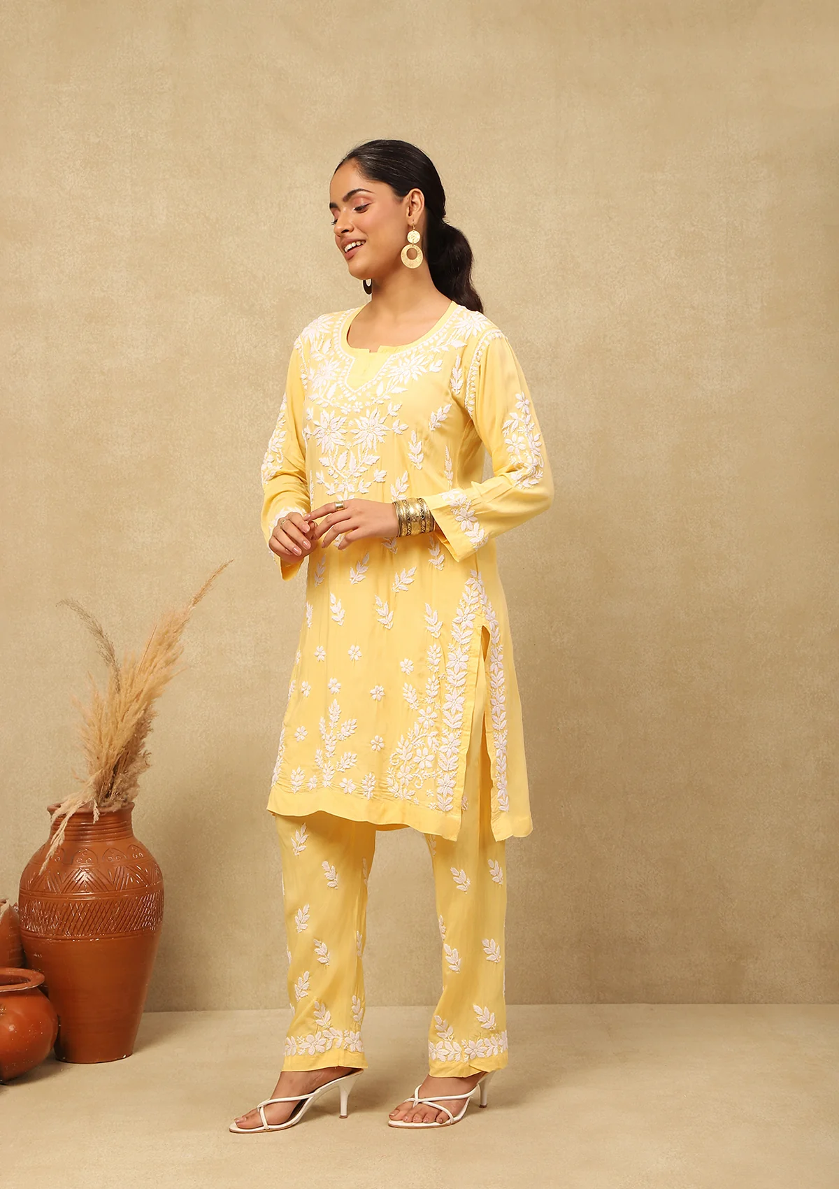 HOC Bushra Chikankari Modal Straight Kurta Set - Healthber