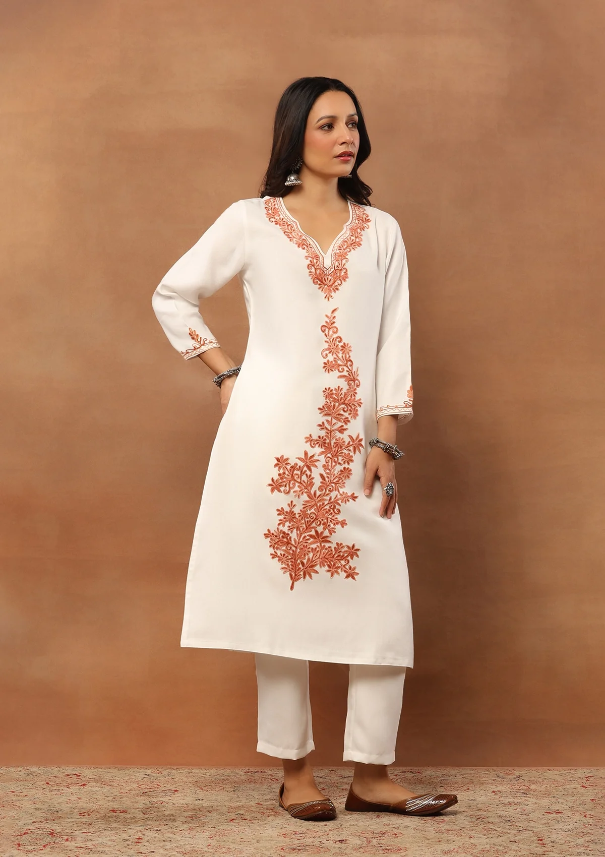 HOC Woollen Aari Embroidered Solid Women's 2 PC Long Kurta Set - White - Healthber