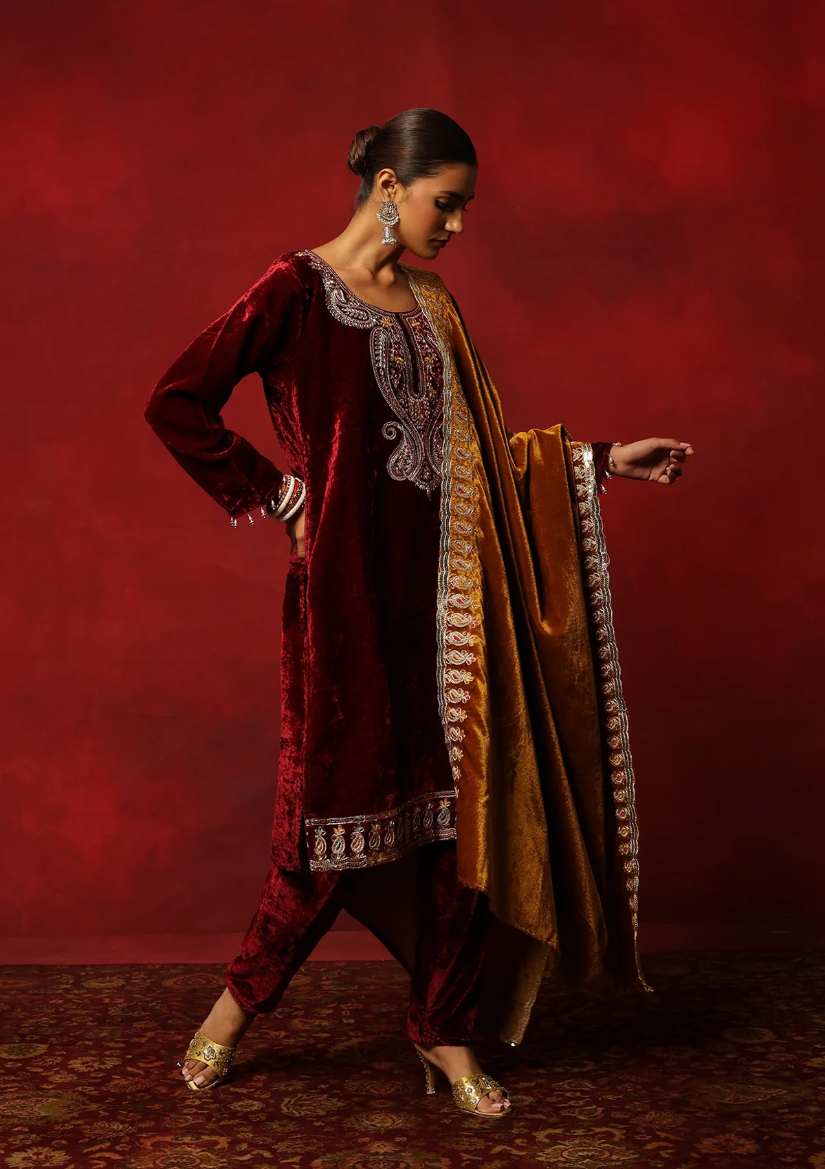 HOC Velvet Zari Embroidered With Sequins Women's Solid 3 PC Kurta Set-Maroon - Healthber