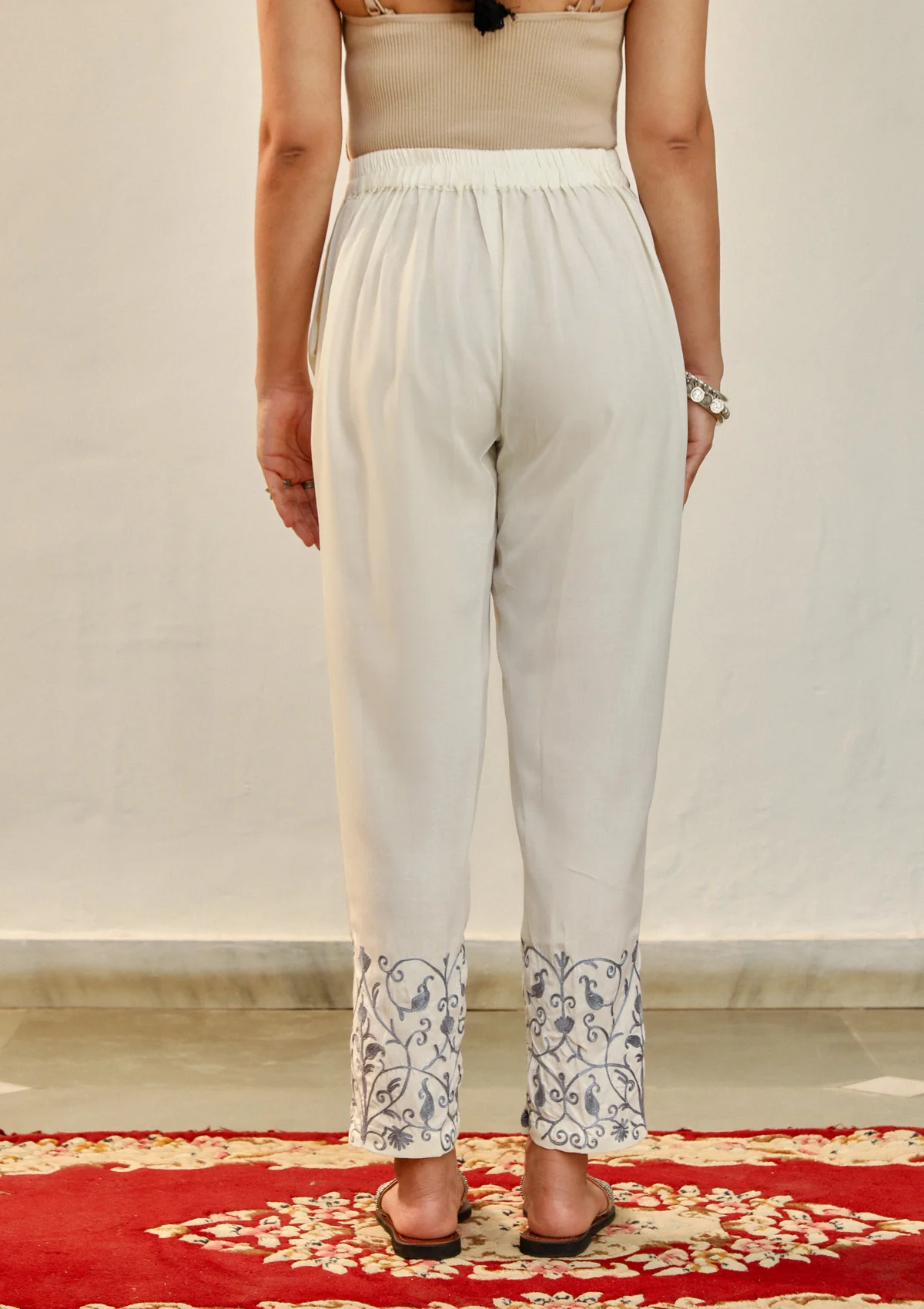 HOC Aari Embroidered Cotton Solid Women's 2 PC Co-ord Set - Off White - Healthber