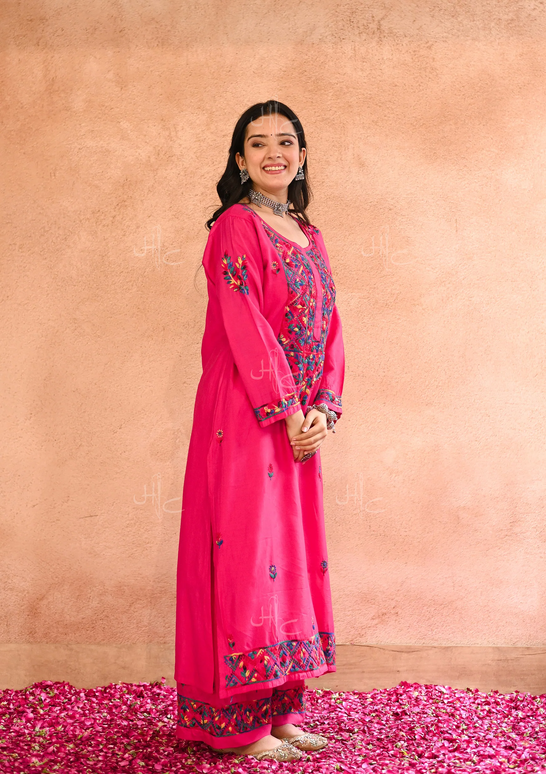 HOC Aafna Chikankari Chanderi Straight Kurta Set with Inner - Healthber