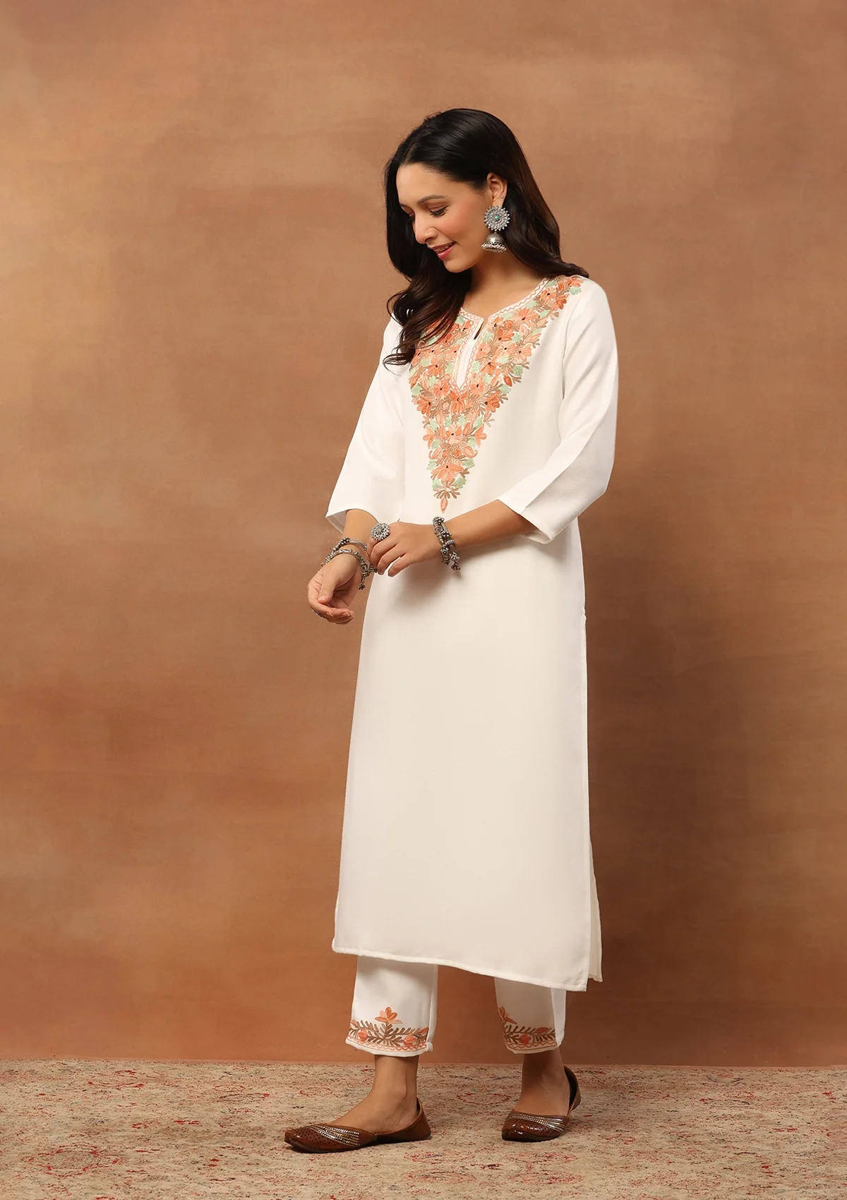 HOC Woollen Aari Embroidered Solid Women's 2 PC long Kurta Set - White - Healthber
