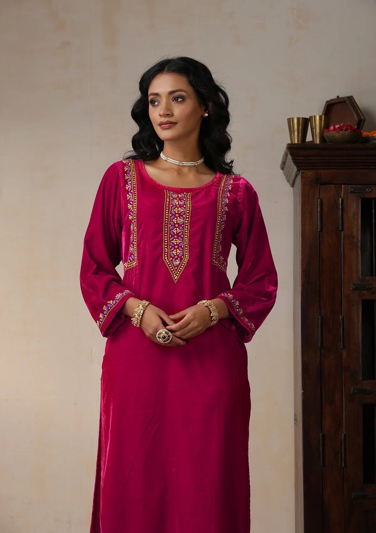 HOC Velvet Chikankari Solid Women's 2 PC Long Kurta Set - Pink - Healthber