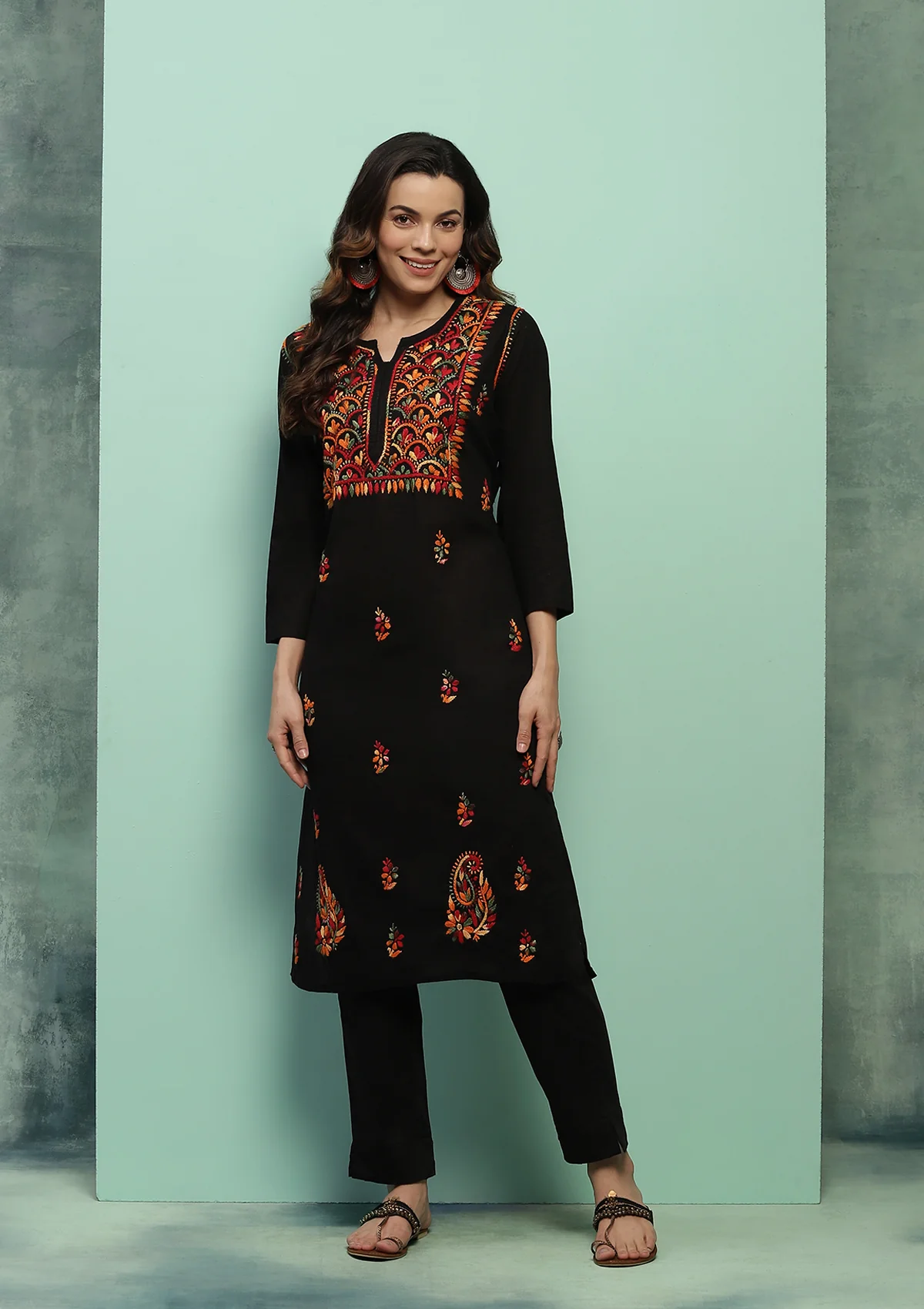 HOC Cotton Chikankari Solid Women's Long Kurta - Black - Healthber