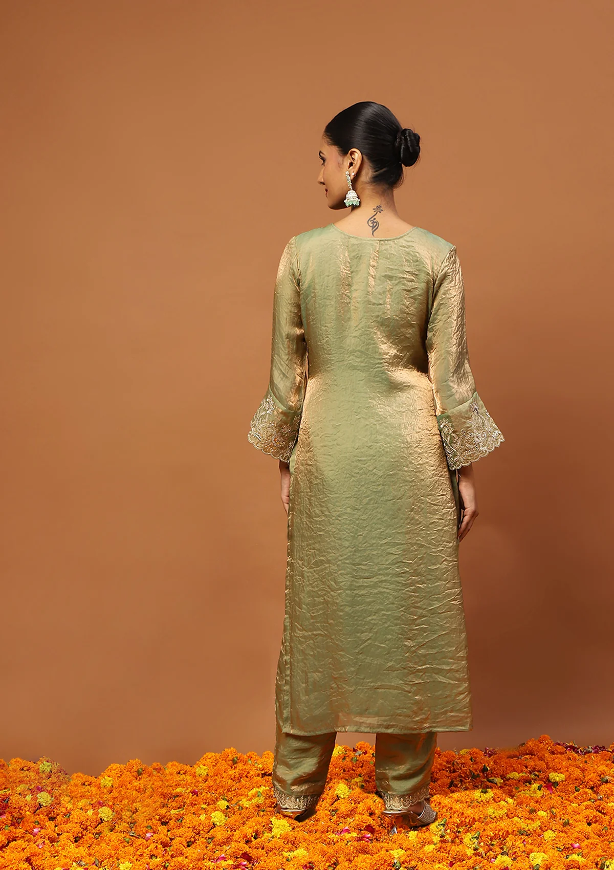HOC Satin Tissue Silk Zardozi with Sequins Solid Women  s 3 PC Straight Kurta Set - Pista Green - Healthber