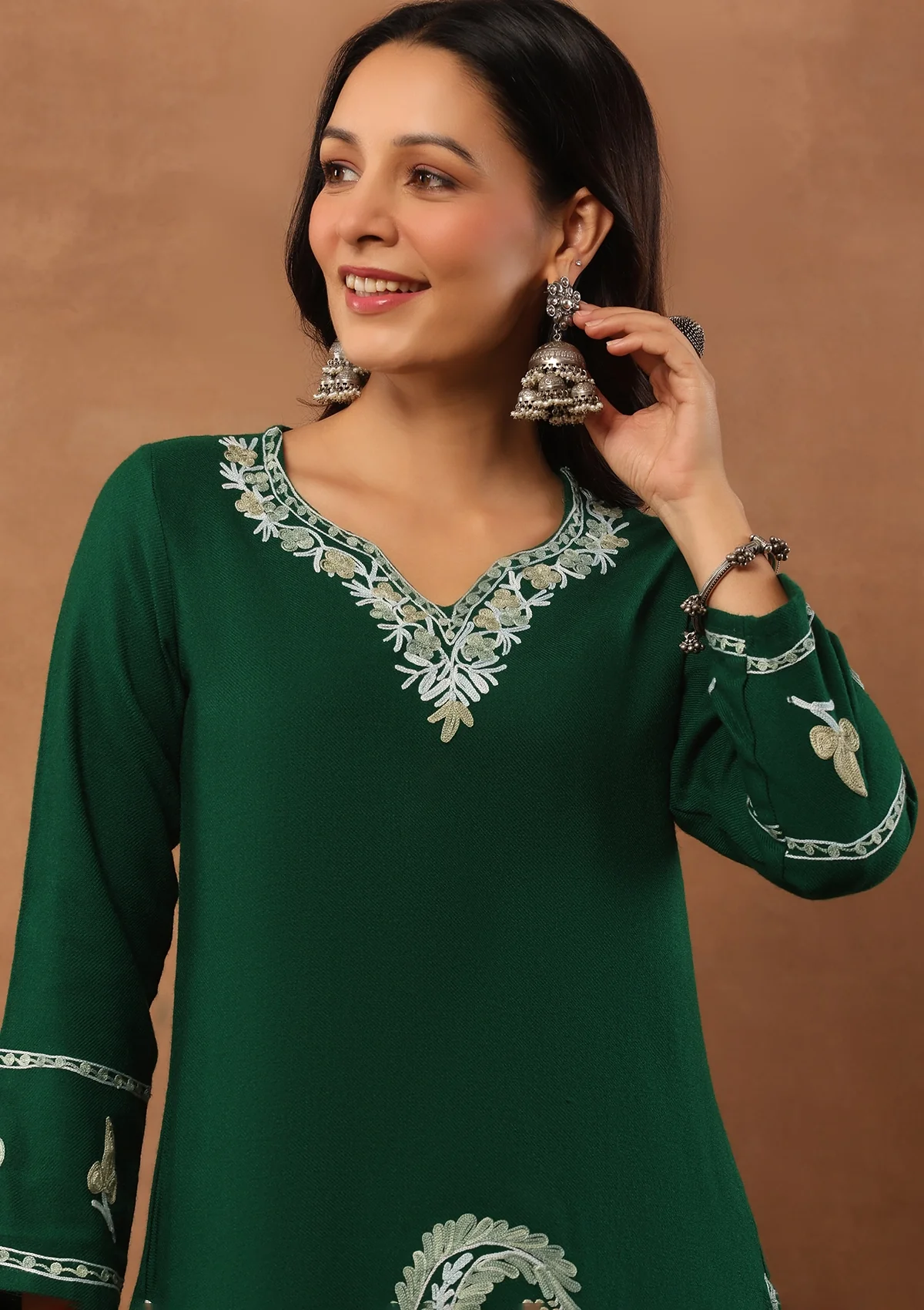 HOC Aari Embroidered Woollen Solid Women's Long Kurta - Green - Healthber