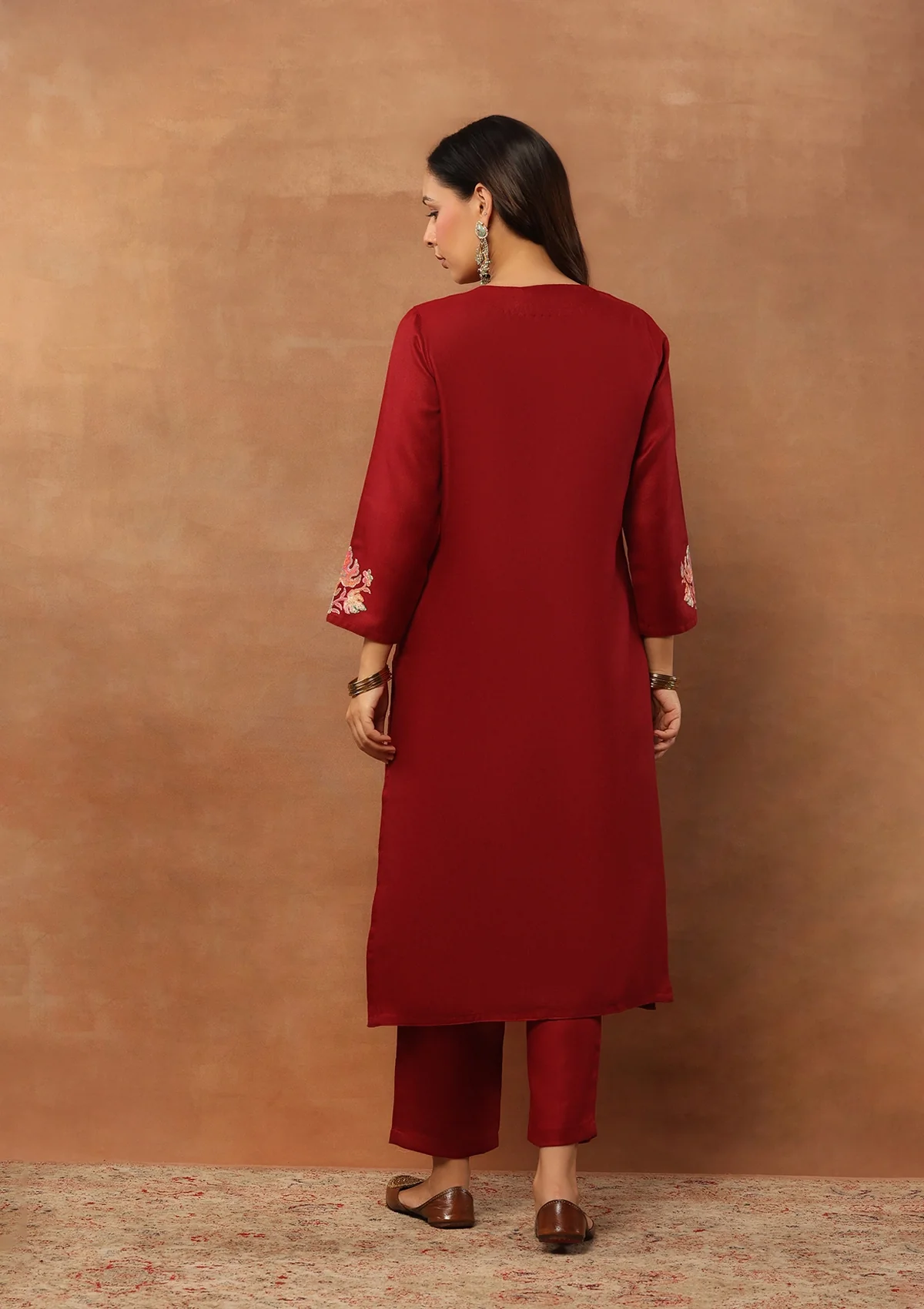 HOC Aari Woollen Straight Kurta Set with Dupatta-Maroon - Healthber