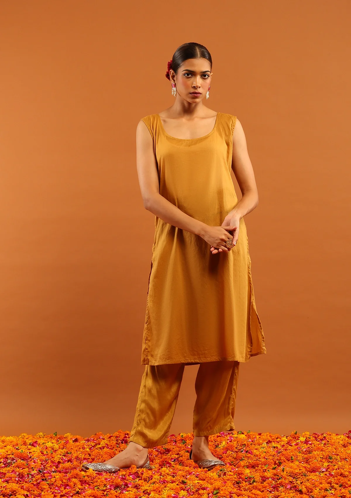 HOC Banarasi Mul Chanderi Chikankari Solid Women's 4 PC Straight Kurta Set - Yellow - Healthber