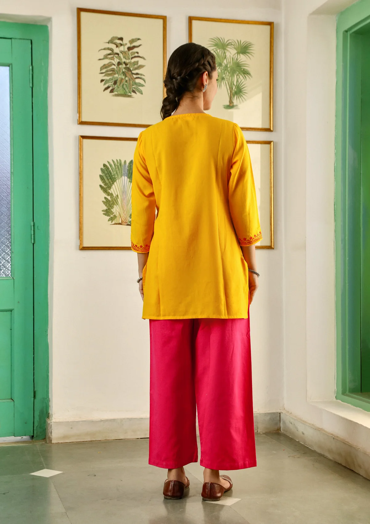 HOC Aari Embroidered Cotton Solid Women's Short Kurta - Yellow - Healthber