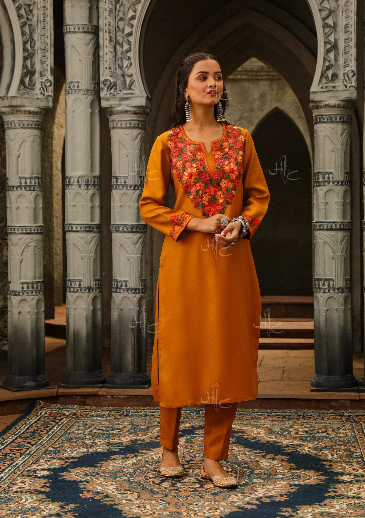 HOC Aari Woollen Straight Kurta Set- Mustard - Healthber