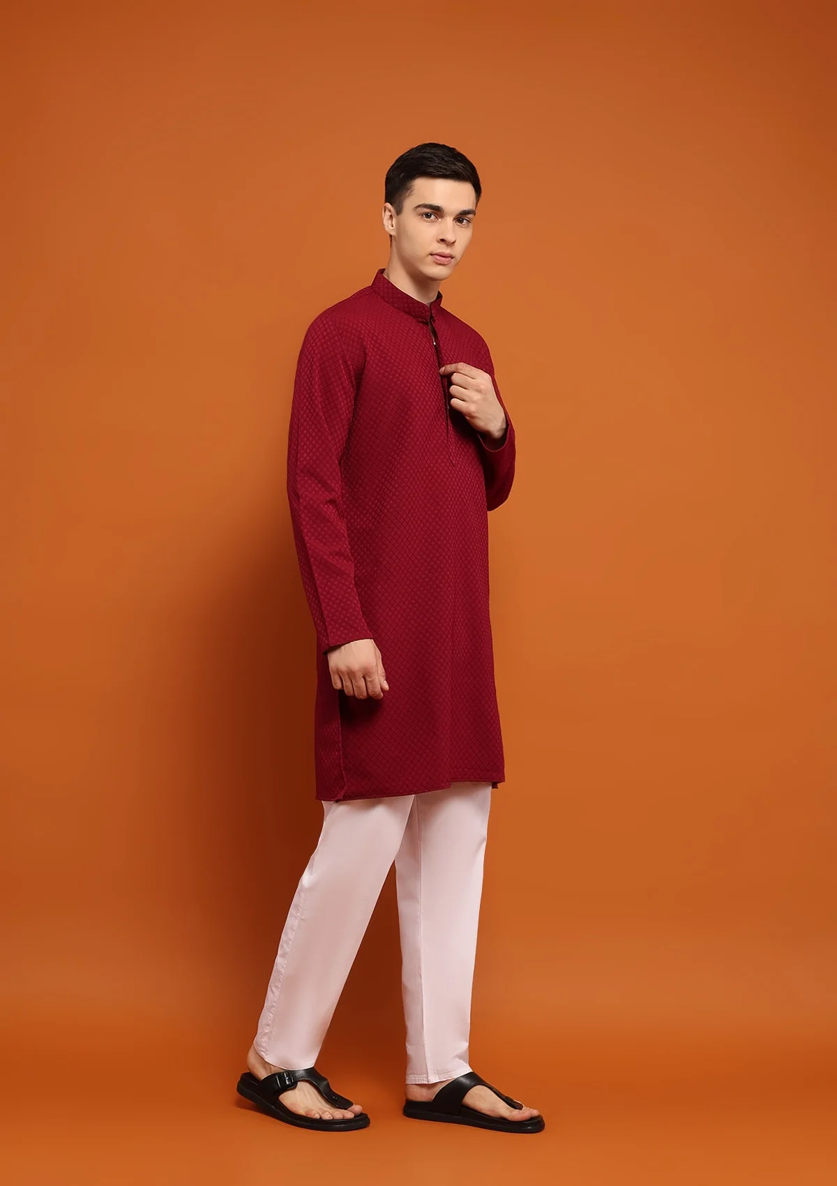HOC Dobby Textured Solid Men's Long Kurta - Maroon - Healthber