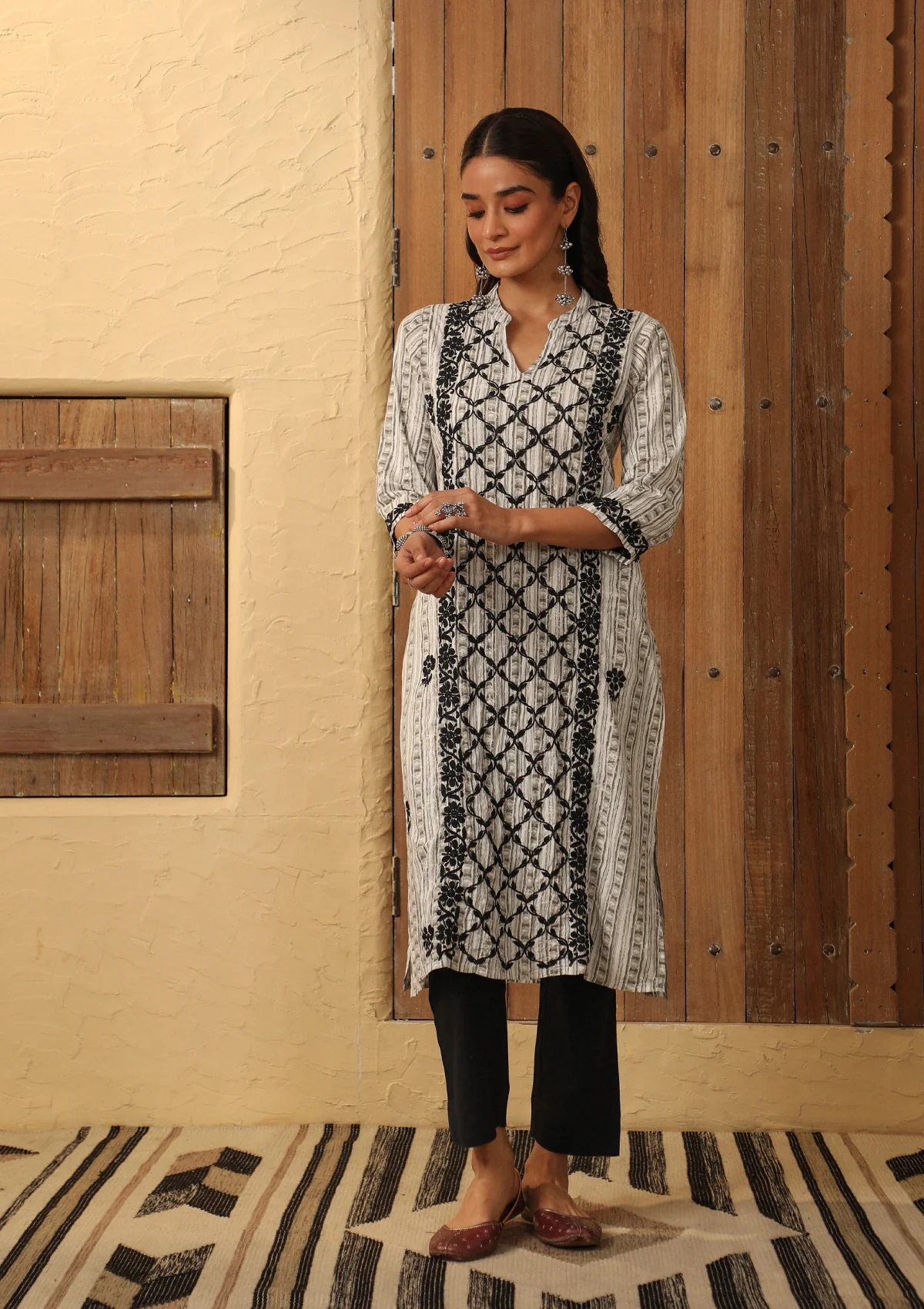 HOC Cotton Chikankari Printed Women's Long Kurta - Black - Healthber