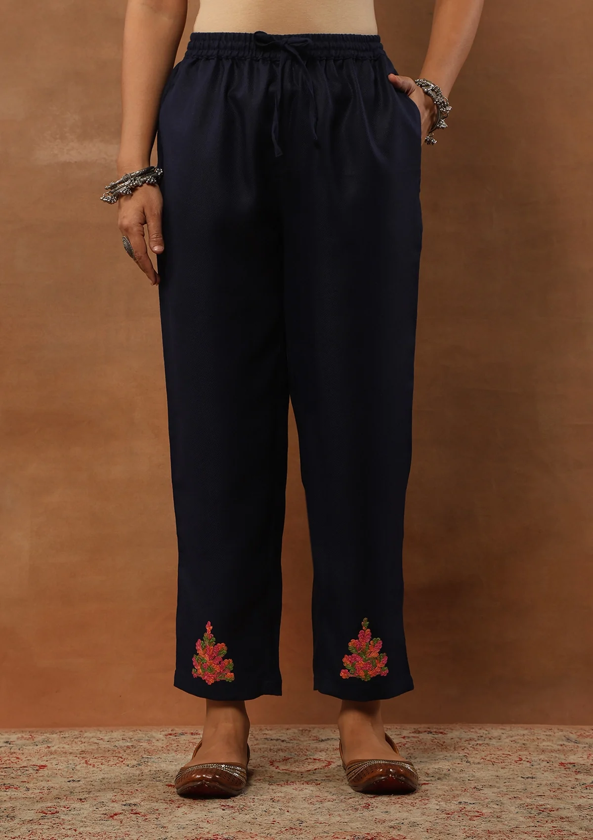 HOC Aari Woollen Straight Kurta Set with Dupatta-Blue - Healthber