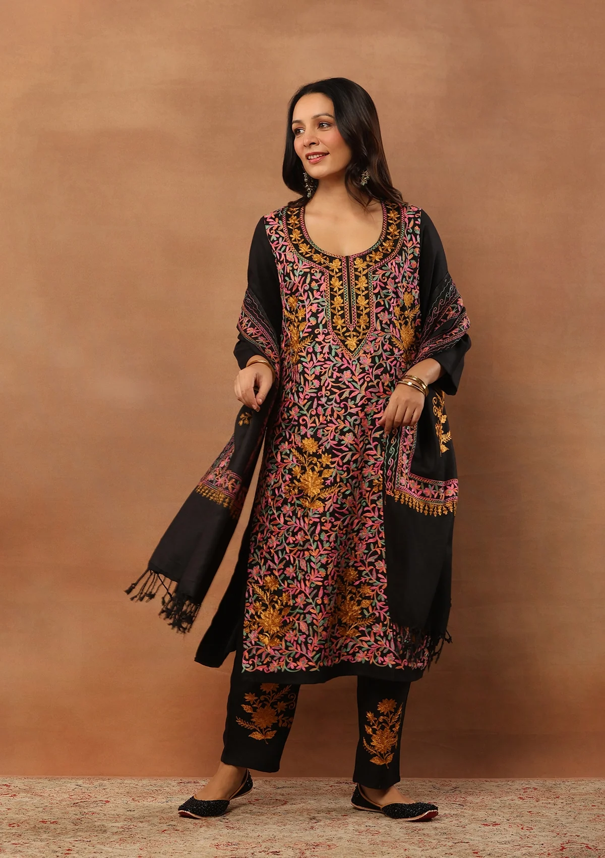 HOC Aari Woollen Straight Kurta Set with Dupatta-Black - Healthber