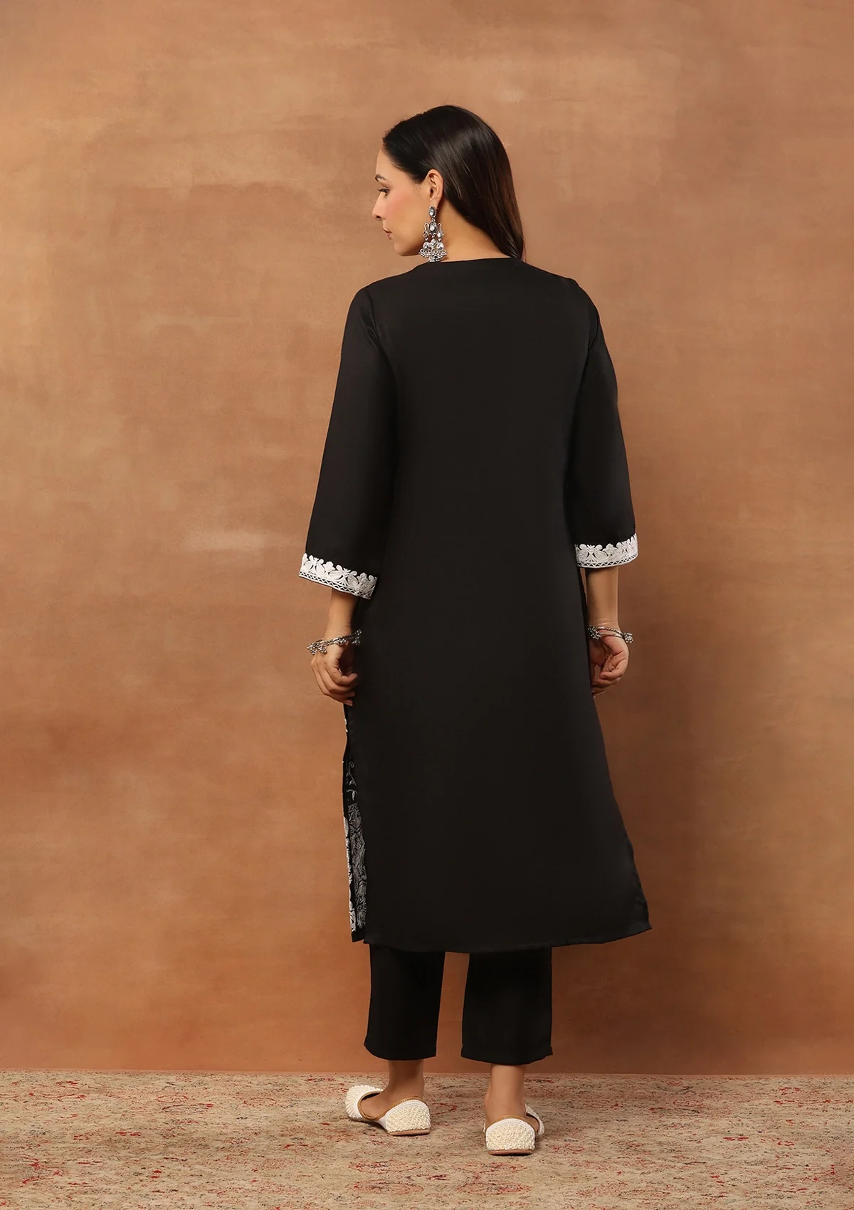 HOC Aari Woollen Straight Kurta Set with Dupatta-Black - Healthber