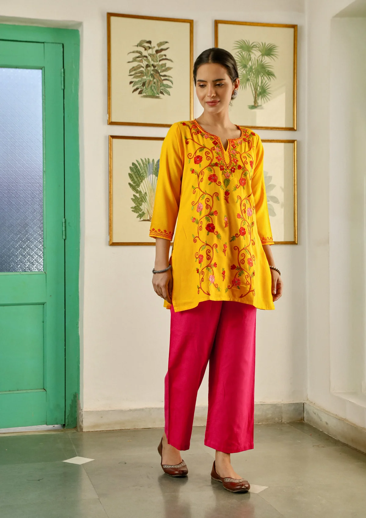 HOC Aari Embroidered Cotton Solid Women's Short Kurta - Yellow - Healthber