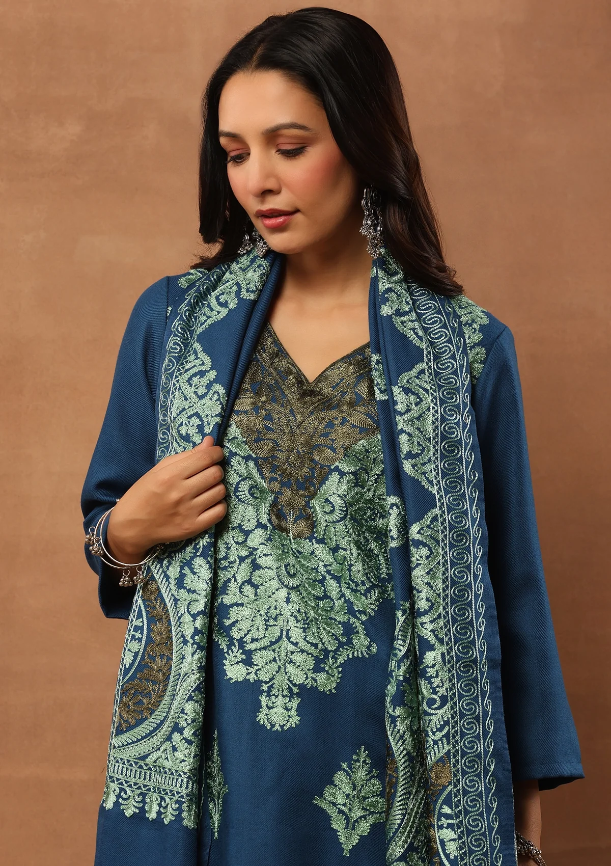 HOC Aari Woollen Straight Kurta Set with Dupatta-Blue - Healthber