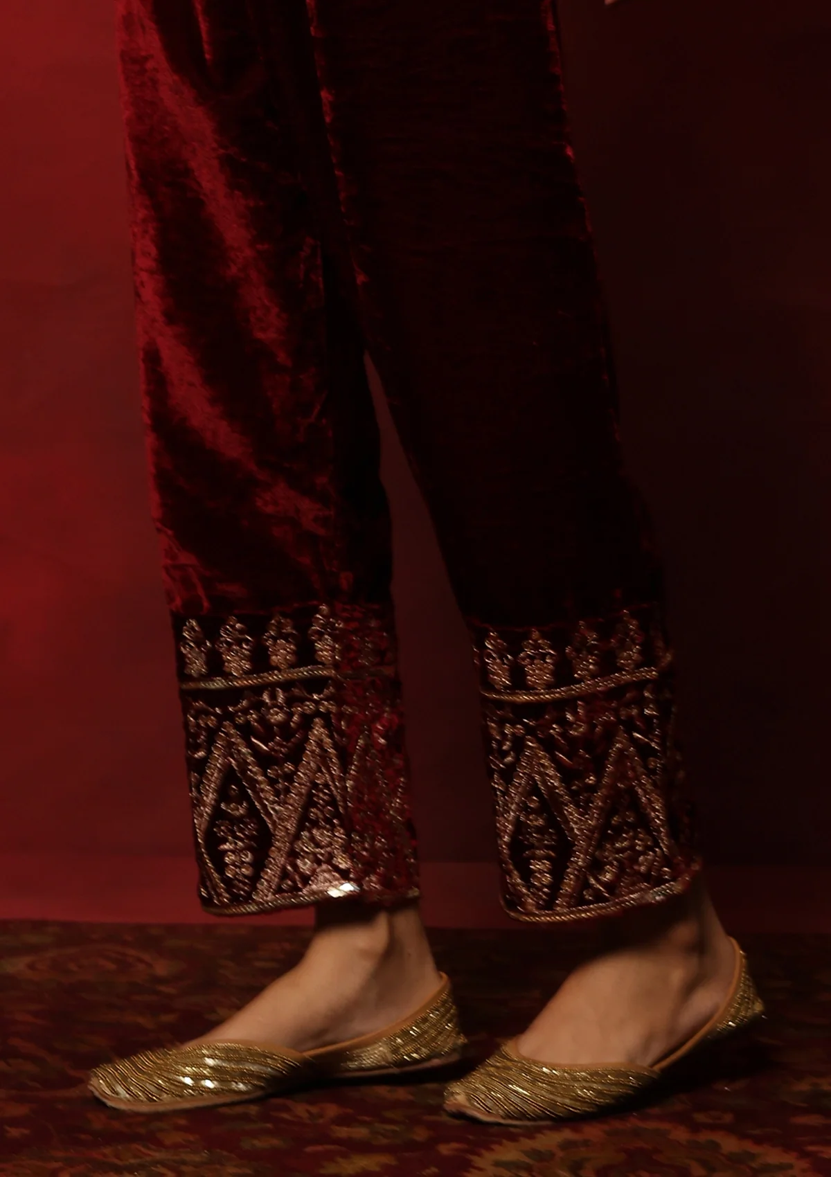 HOC Velvet Zari Embroidered With Sequins Women's Solid 3 PC Kurta Set-Maroon - Healthber