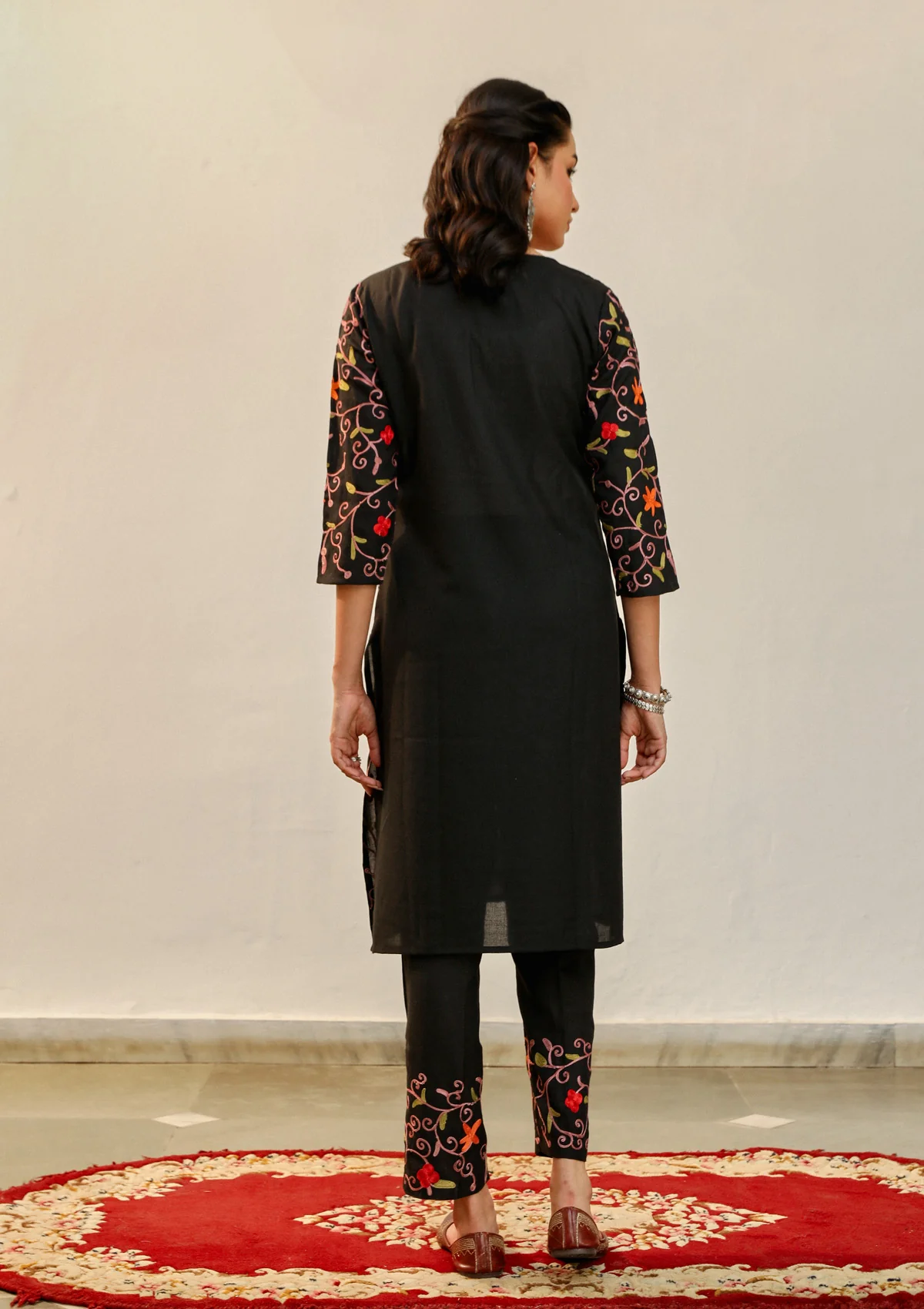 HOC Aari Embroidered Cotton Solid Women's 2PC Long Kurta Set - Black - Healthber