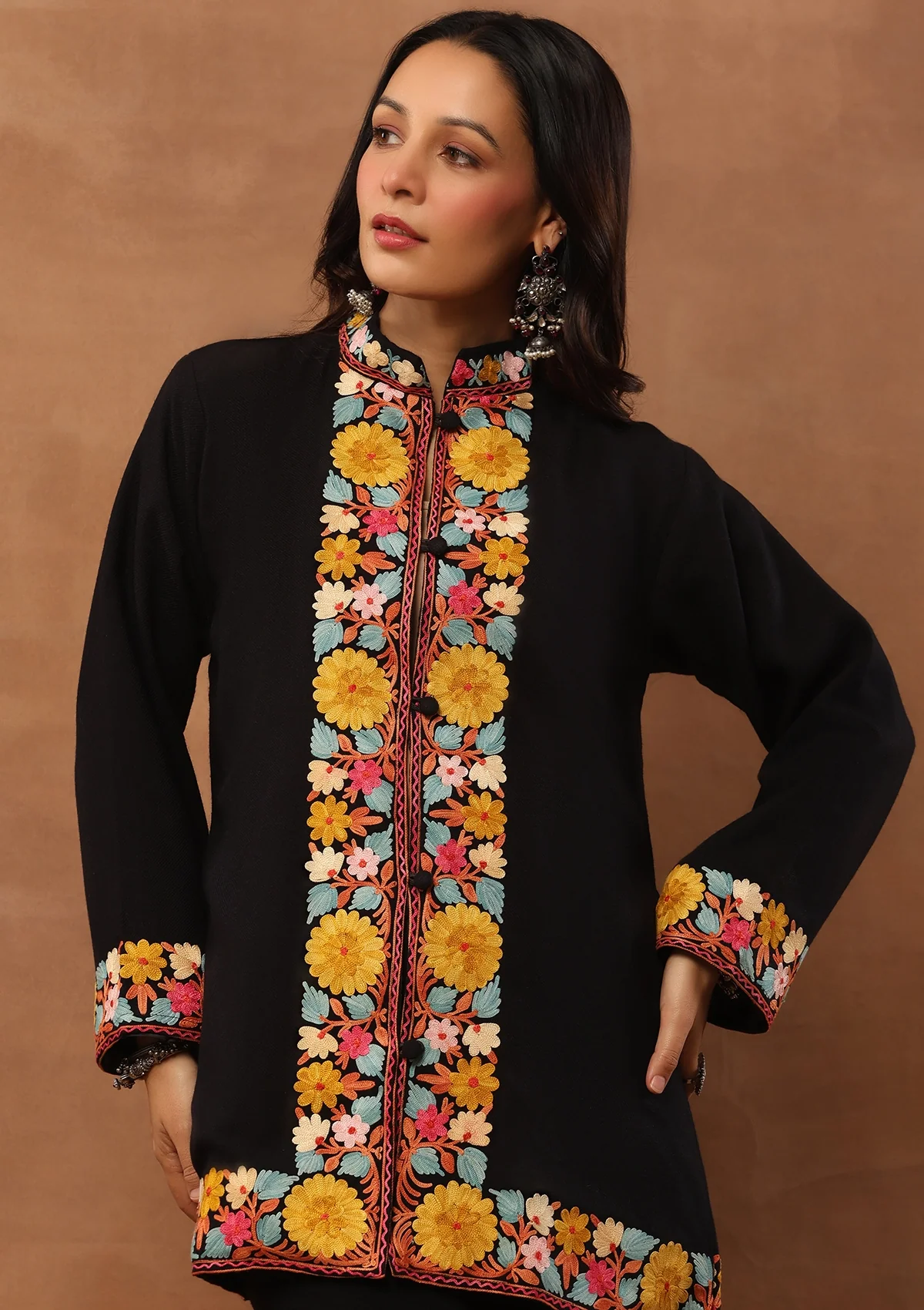 HOC Kasmira Aari Woollen Short Jacket - Healthber