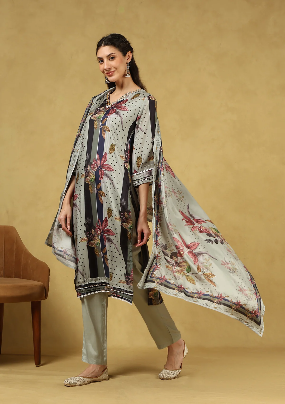 HOC Hand Embellished Muslin Printed Women's 3 PC Long Kurta Set with Dupatta - Grey - Healthber