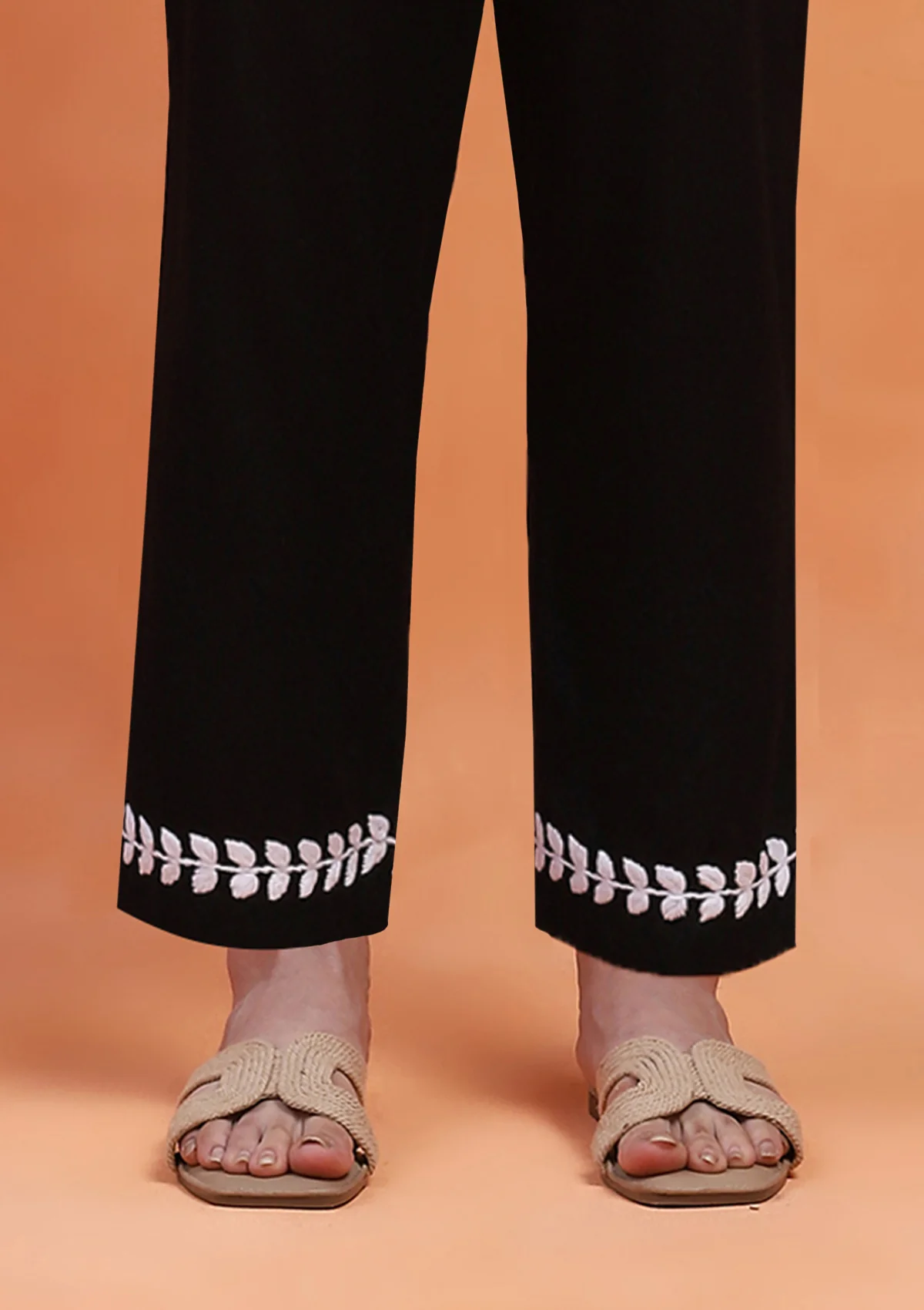 HOC Rubaab Chikankari Rayon Straight Kurta Set - Black - Healthber