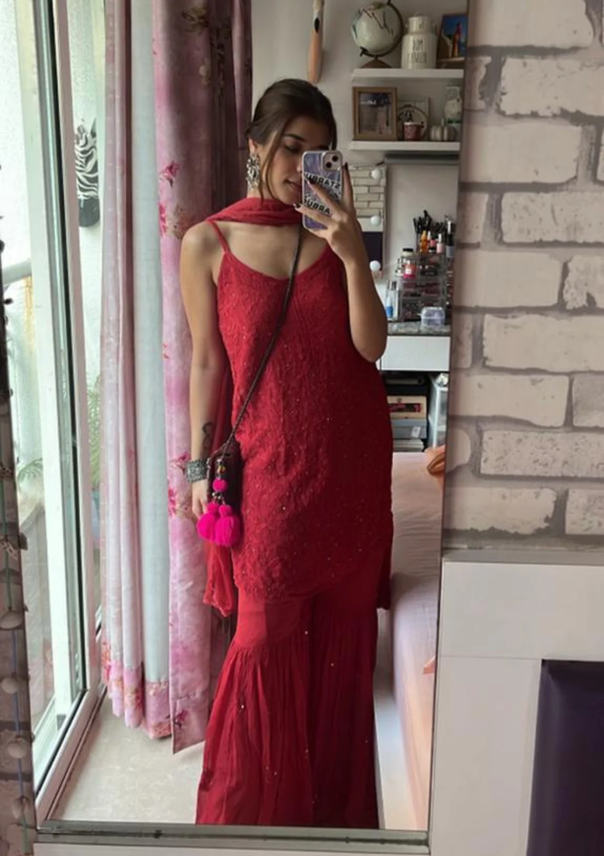 HOC Dia Chikankari Georgette Straight Kurta Set - Healthber