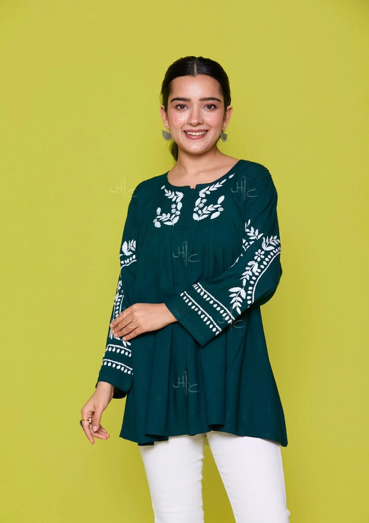 Rayon Chikankari Solid Women's Short Kurta - Green - Healthber