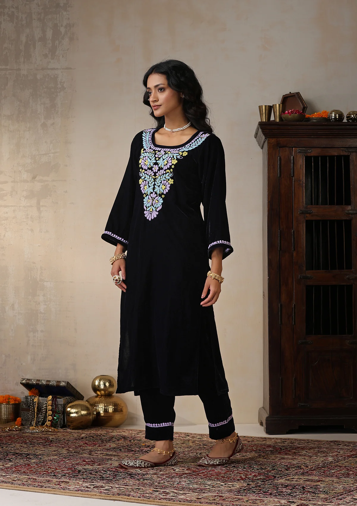 HOC Velvet Chikankari Solid Women's 2 PC Long Kurta Set - Navy Blue - Healthber