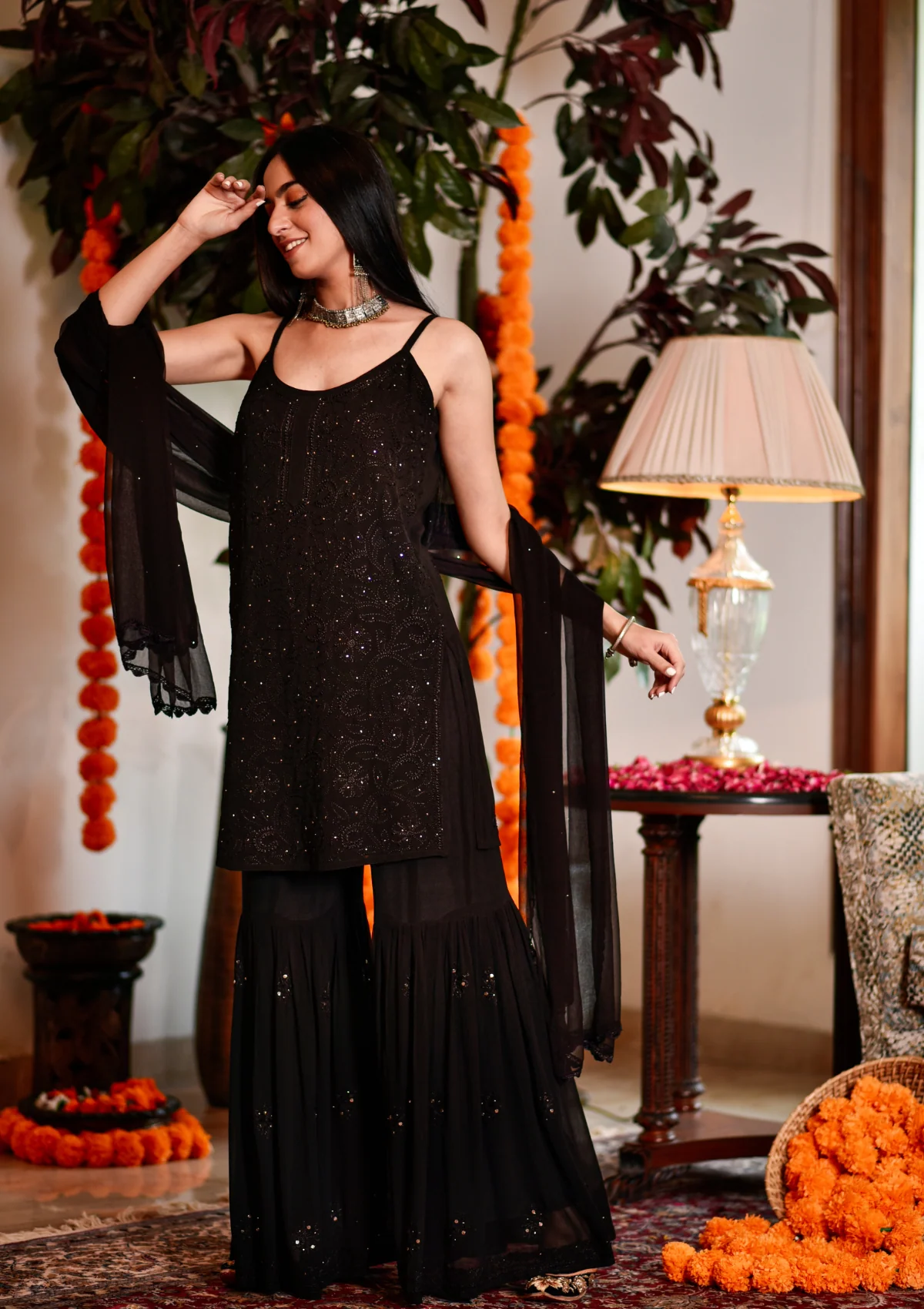 HOC Dia Chikankari Georgette Straight Kurta Set - Healthber