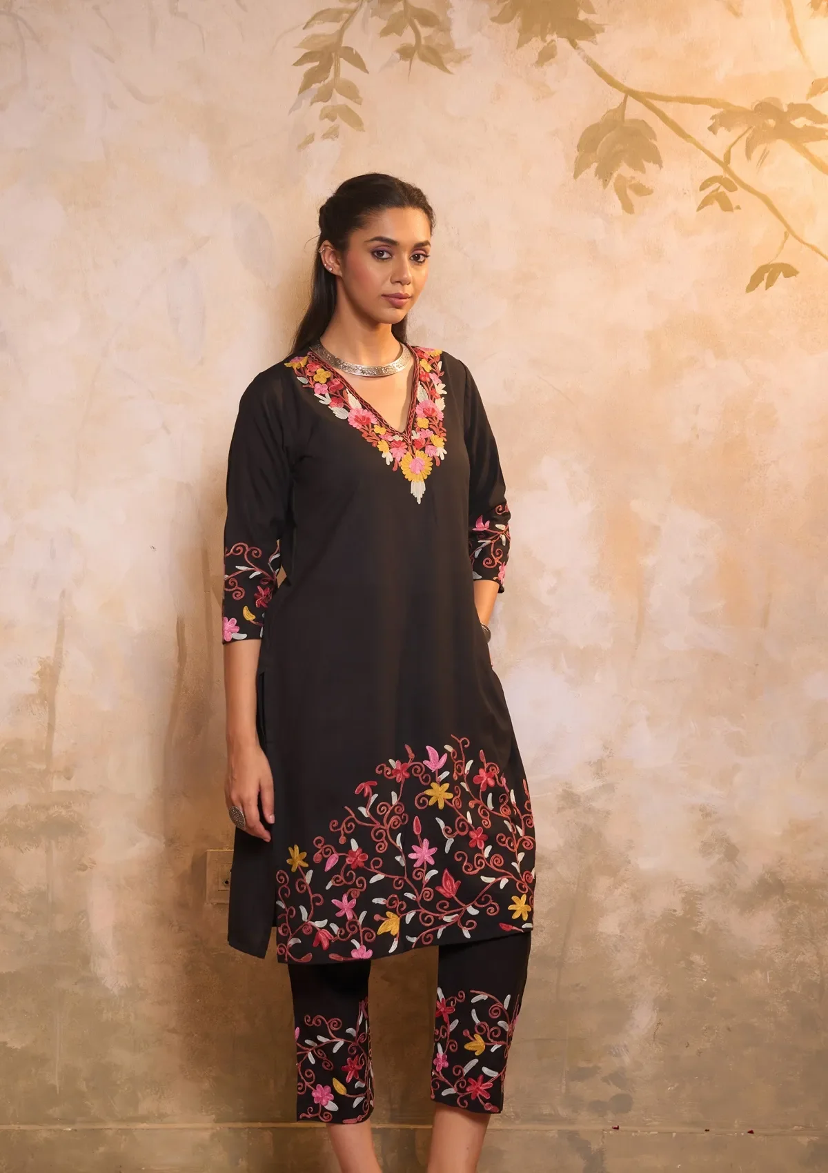 HOC Cotton Aari Embroidered Solid Women's 2 PC Long Kurta Set - Black - Healthber