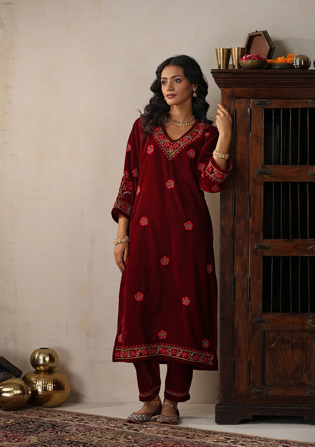 HOC Velvet Chikankari Solid Women's 2 PC Long Kurta Set - Maroon - Healthber